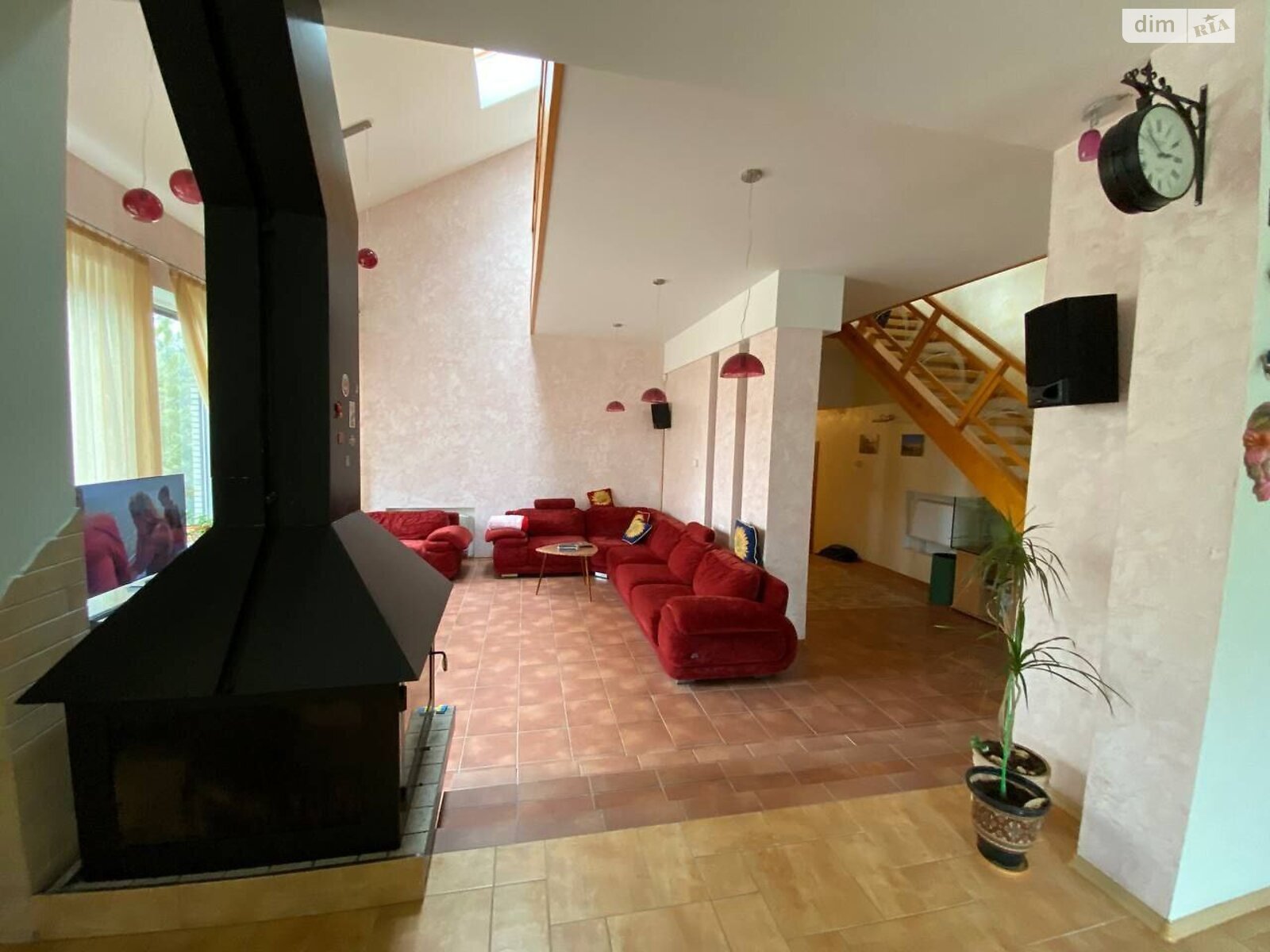 триповерховий будинок з верандою, 300 кв. м, цегла. Здається помісячно в Орлівщині фото 1 триповерховий будинок з верандою, 300 кв. м, цегла. Здається помісячно в Орлівщині фото 1