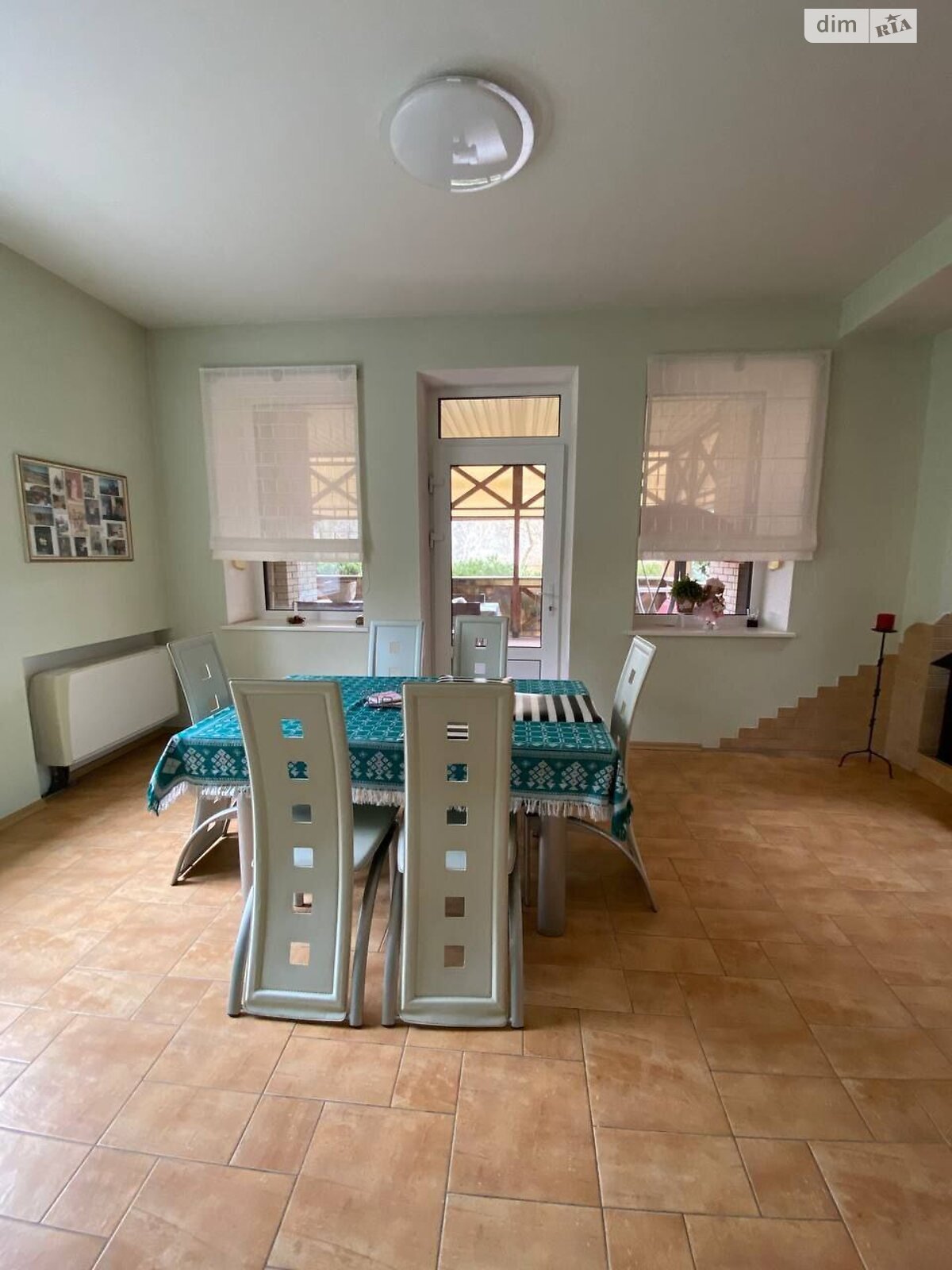 триповерховий будинок з верандою, 300 кв. м, цегла. Здається помісячно в Орлівщині фото 1 триповерховий будинок з верандою, 300 кв. м, цегла. Здається помісячно в Орлівщині фото 1