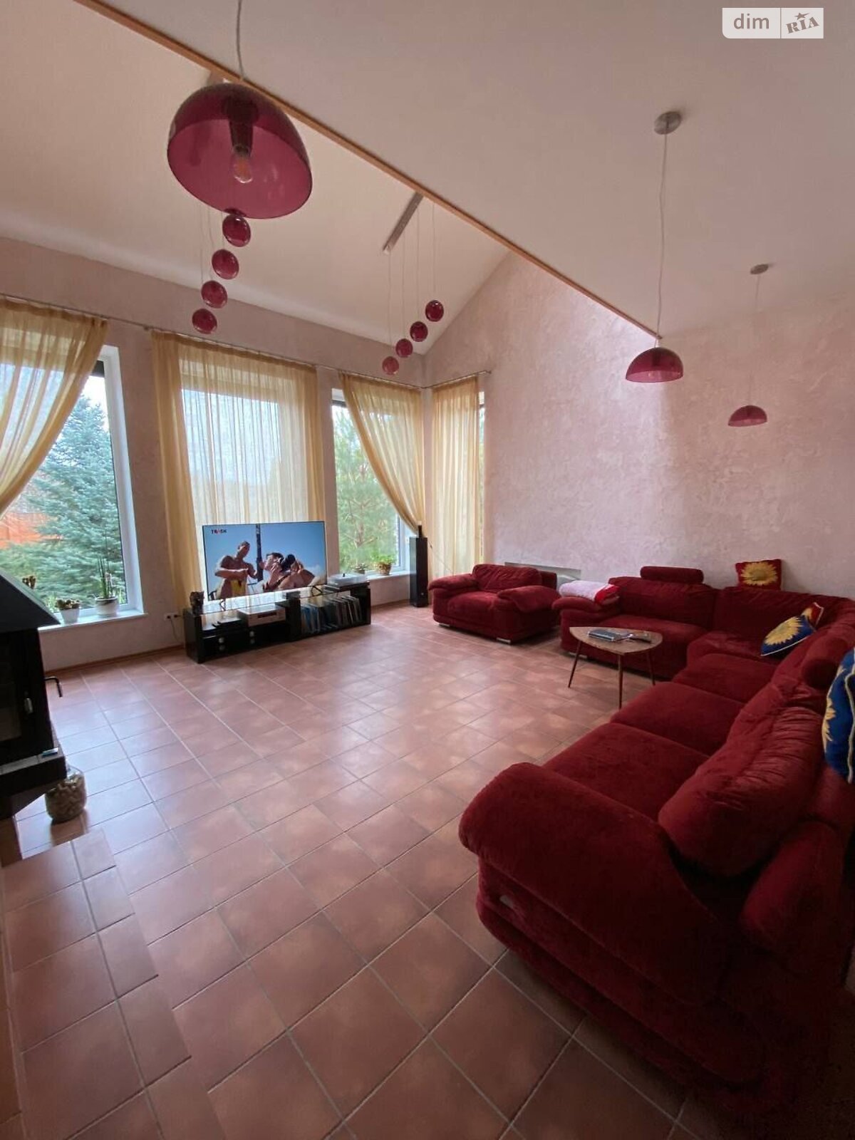 триповерховий будинок з верандою, 300 кв. м, цегла. Здається помісячно в Орлівщині фото 1 триповерховий будинок з верандою, 300 кв. м, цегла. Здається помісячно в Орлівщині фото 1