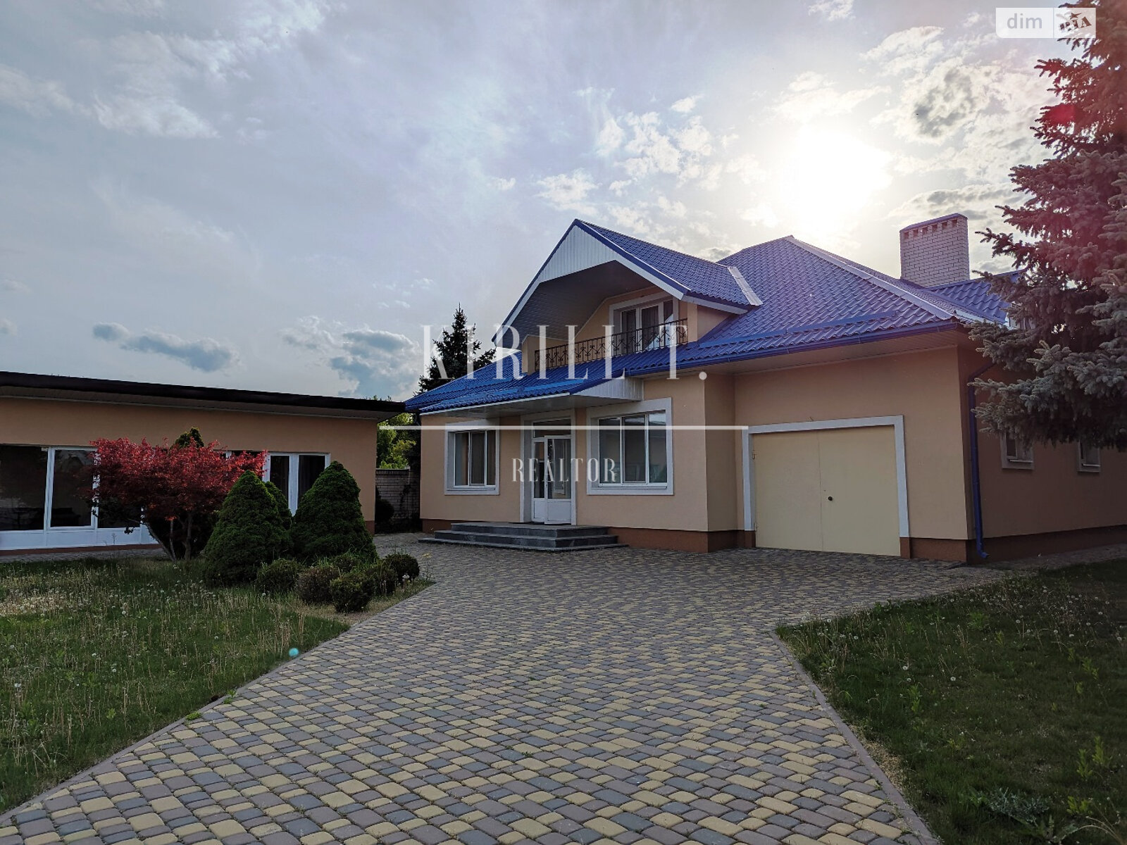 двухэтажный дом с верандой, 305 кв. м, кирпич. Сдается помесячно в Орловщине фото 1 двухэтажный дом с верандой, 305 кв. м, кирпич. Сдается помесячно в Орловщине фото 1