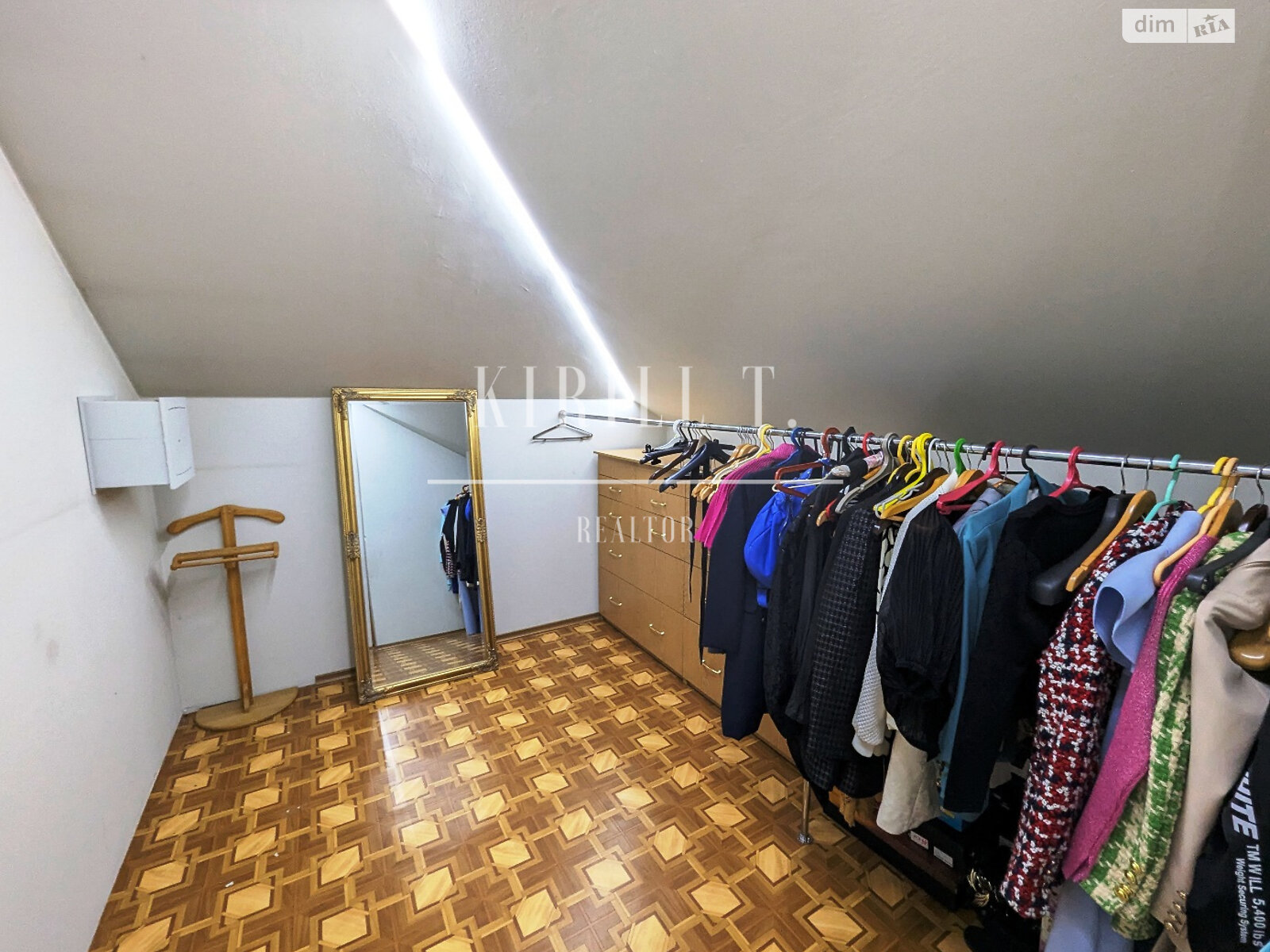 двухэтажный дом с верандой, 305 кв. м, кирпич. Сдается помесячно в Орловщине фото 1 двухэтажный дом с верандой, 305 кв. м, кирпич. Сдается помесячно в Орловщине фото 1