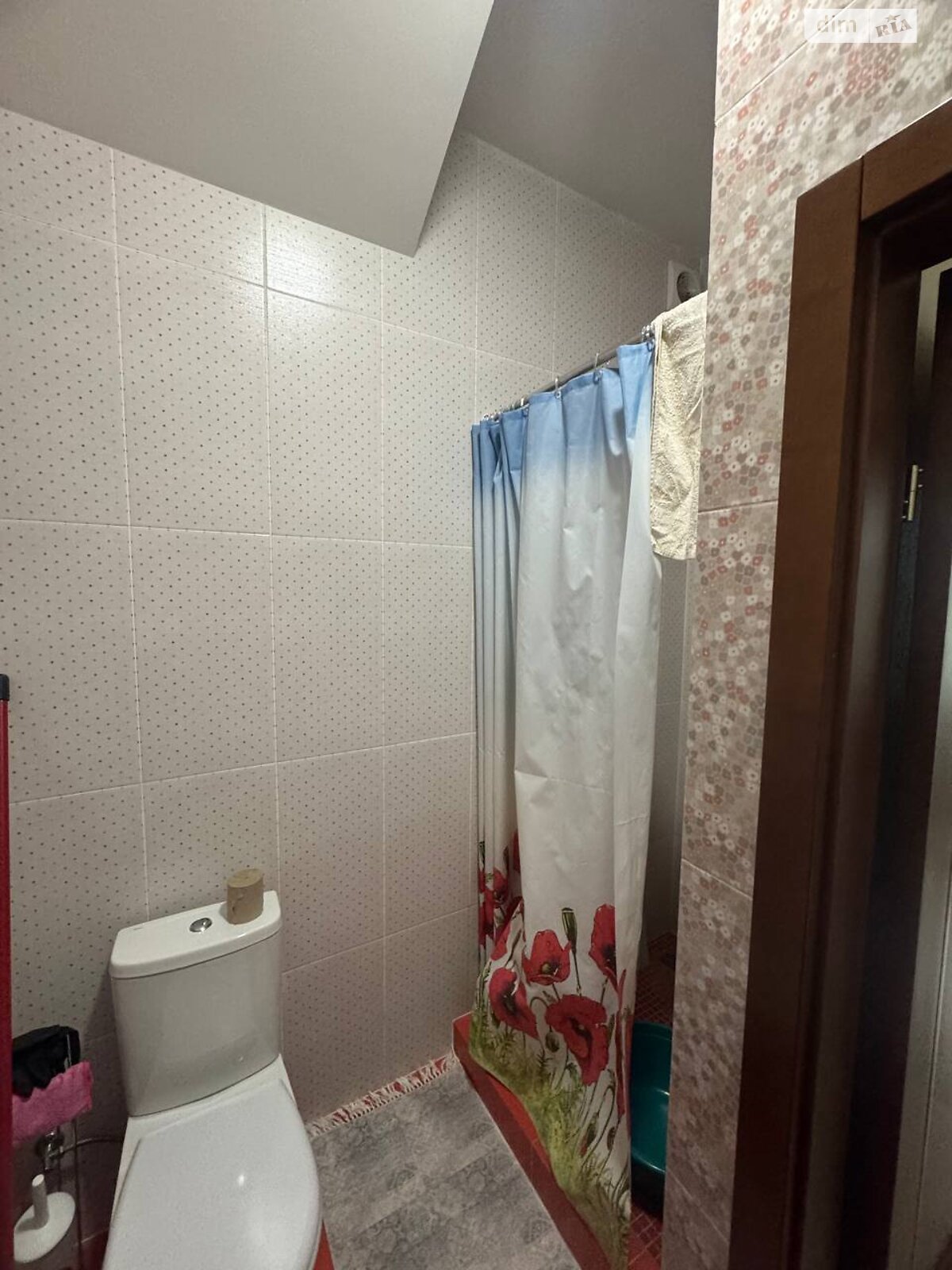 двухэтажный дом, 210 кв. м, кирпич. Сдается помесячно в Осещине фото 1