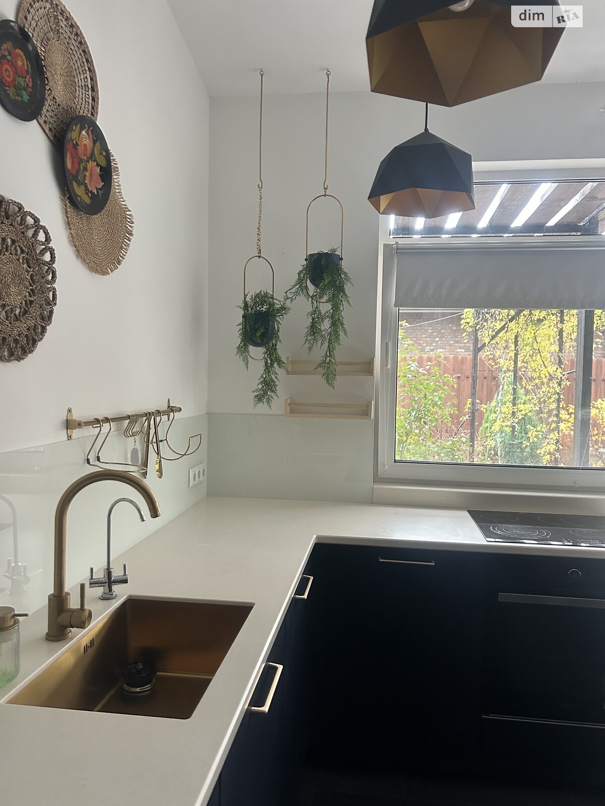 одноэтажный дом с верандой, 130 кв. м, кирпич. Сдается помесячно в Осещине фото 1