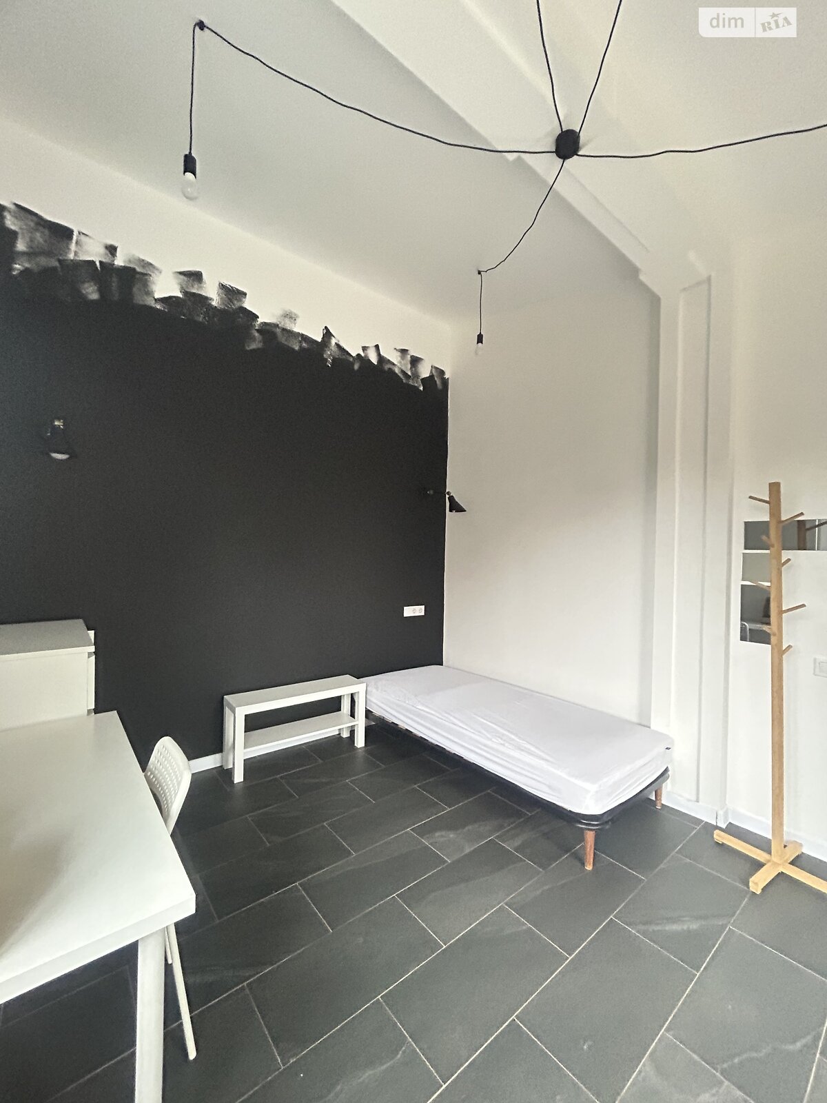 одноэтажный дом с верандой, 130 кв. м, кирпич. Сдается помесячно в Осещине фото 1