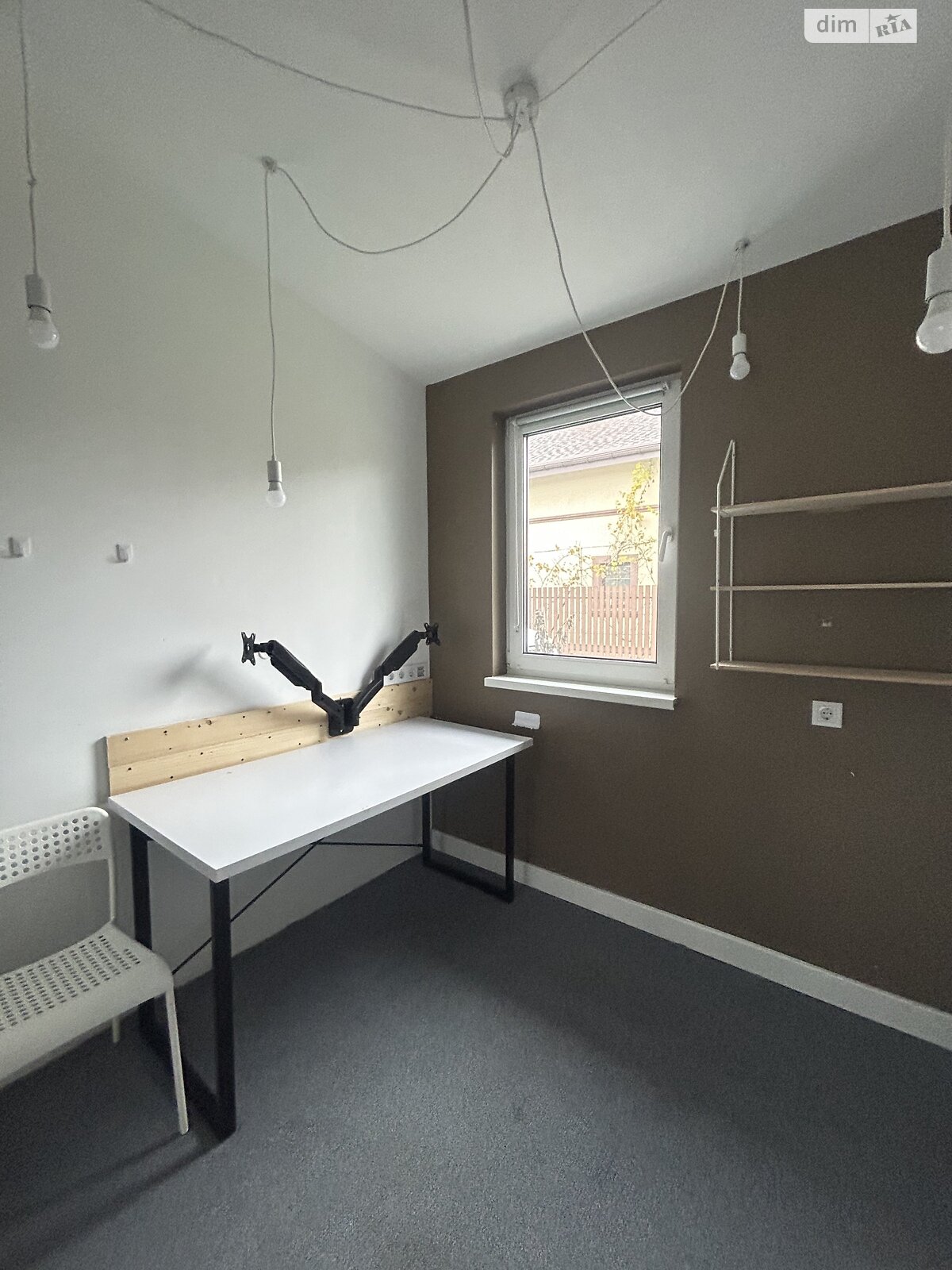 одноэтажный дом с верандой, 130 кв. м, кирпич. Сдается помесячно в Осещине фото 1