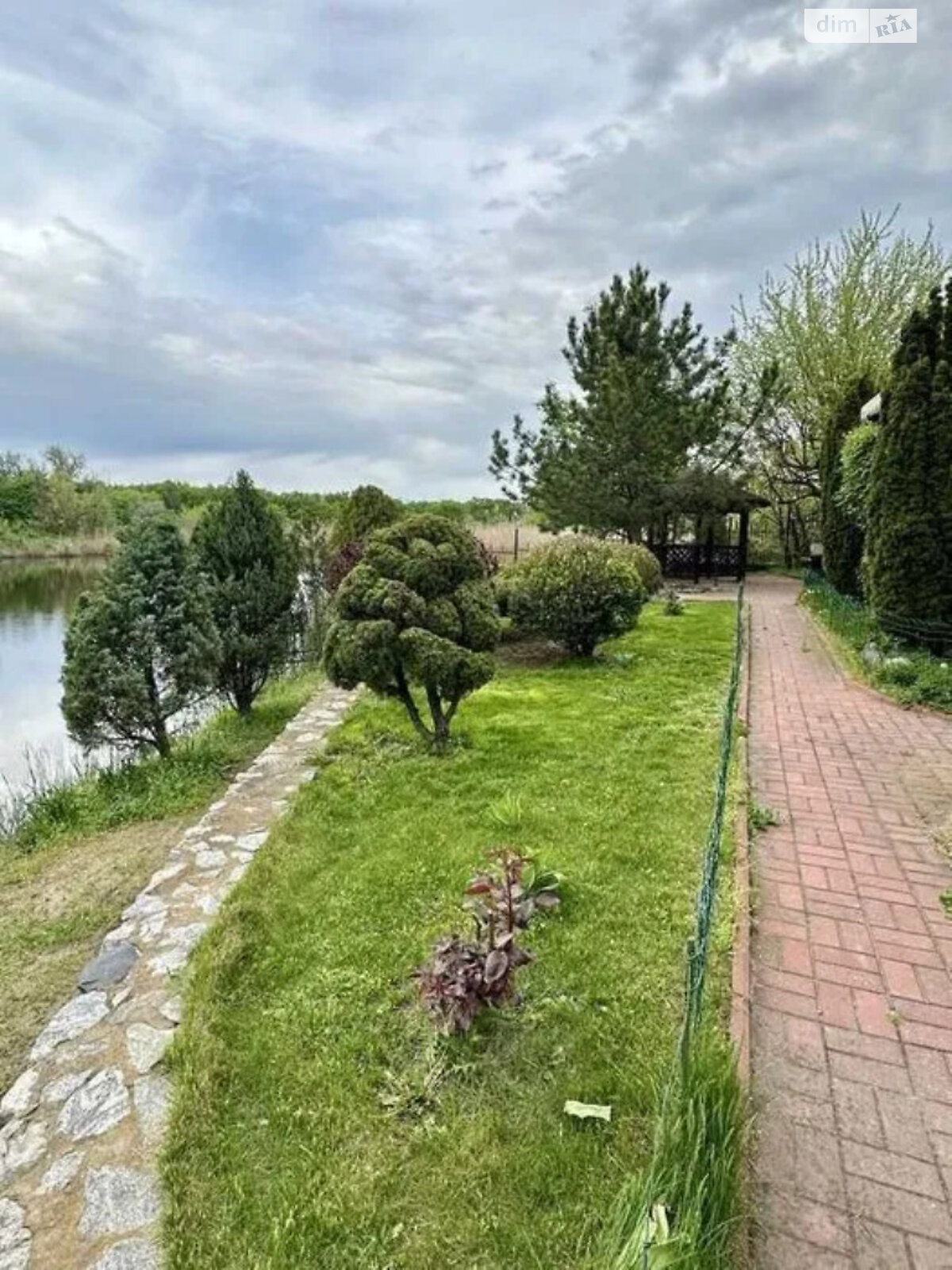 трехэтажный дом с верандой, 500 кв. м, кирпич. Сдается помесячно в Песчанке, в районе Амур фото 1 трехэтажный дом с верандой, 500 кв. м, кирпич. Сдается помесячно в Песчанке, в районе Амур фото 1