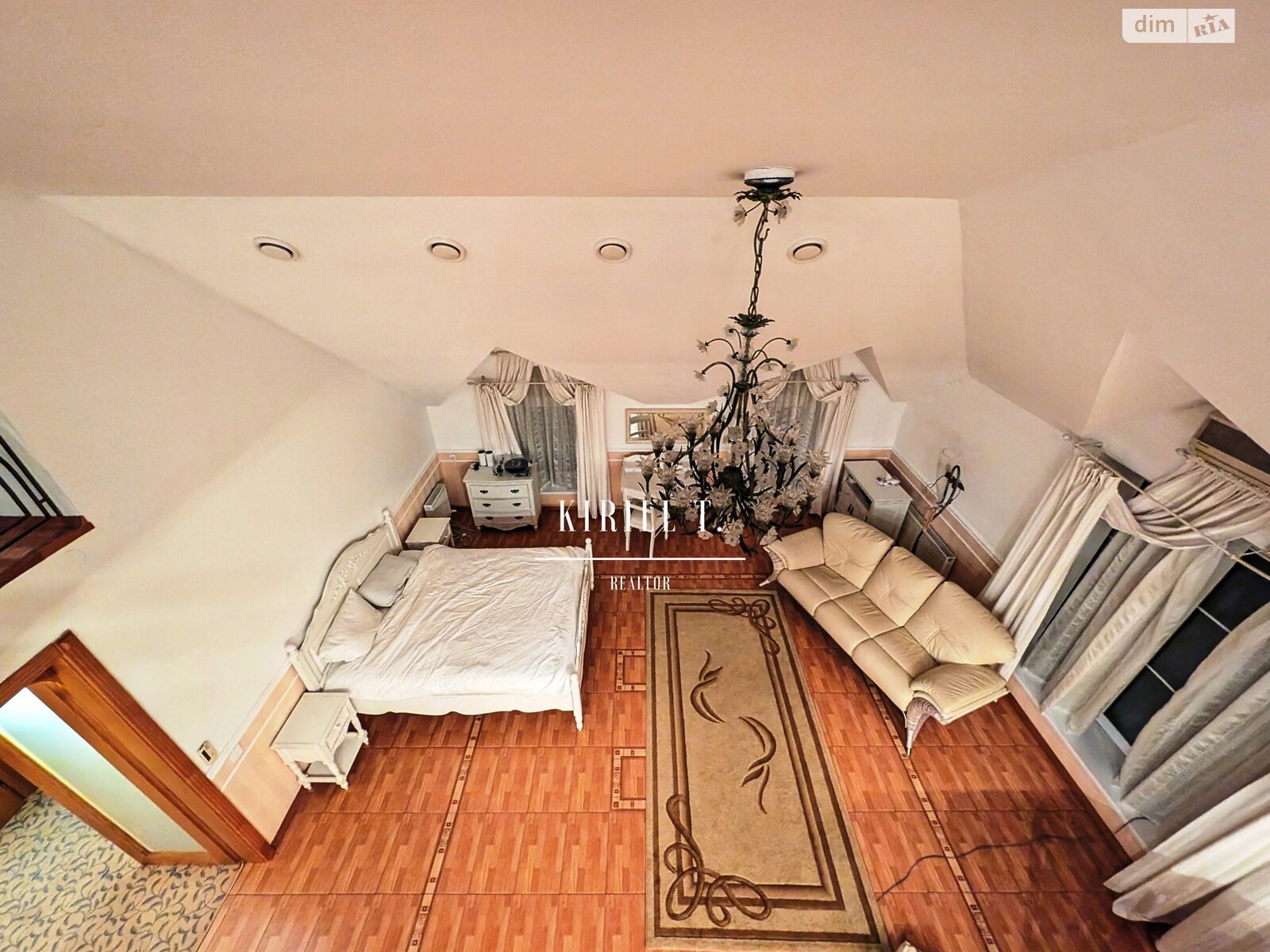 трехэтажный дом с верандой, 500 кв. м, кирпич. Сдается помесячно в Песчанке, в районе Амур фото 1 трехэтажный дом с верандой, 500 кв. м, кирпич. Сдается помесячно в Песчанке, в районе Амур фото 1