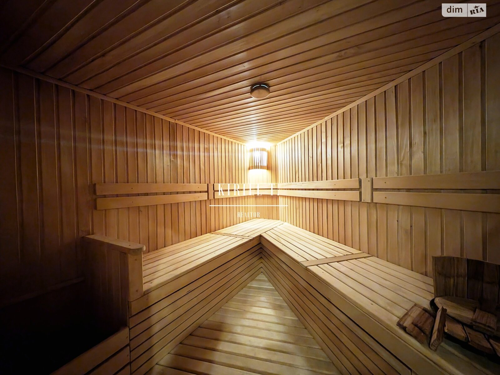 трехэтажный дом с верандой, 500 кв. м, кирпич. Сдается помесячно в Песчанке, в районе Амур фото 1 трехэтажный дом с верандой, 500 кв. м, кирпич. Сдается помесячно в Песчанке, в районе Амур фото 1