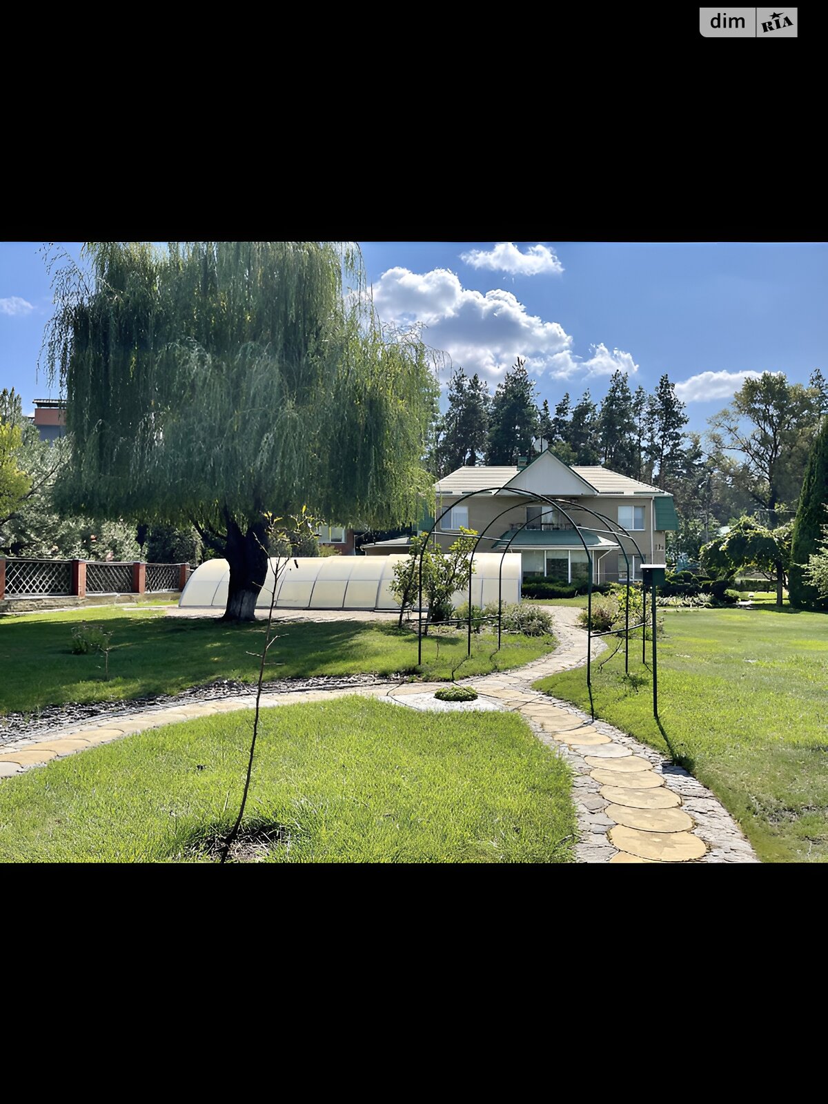 двоповерховий будинок, 300 кв. м, кирпич. Здається помісячно в Піщанці фото 1 двоповерховий будинок, 300 кв. м, кирпич. Здається помісячно в Піщанці фото 1