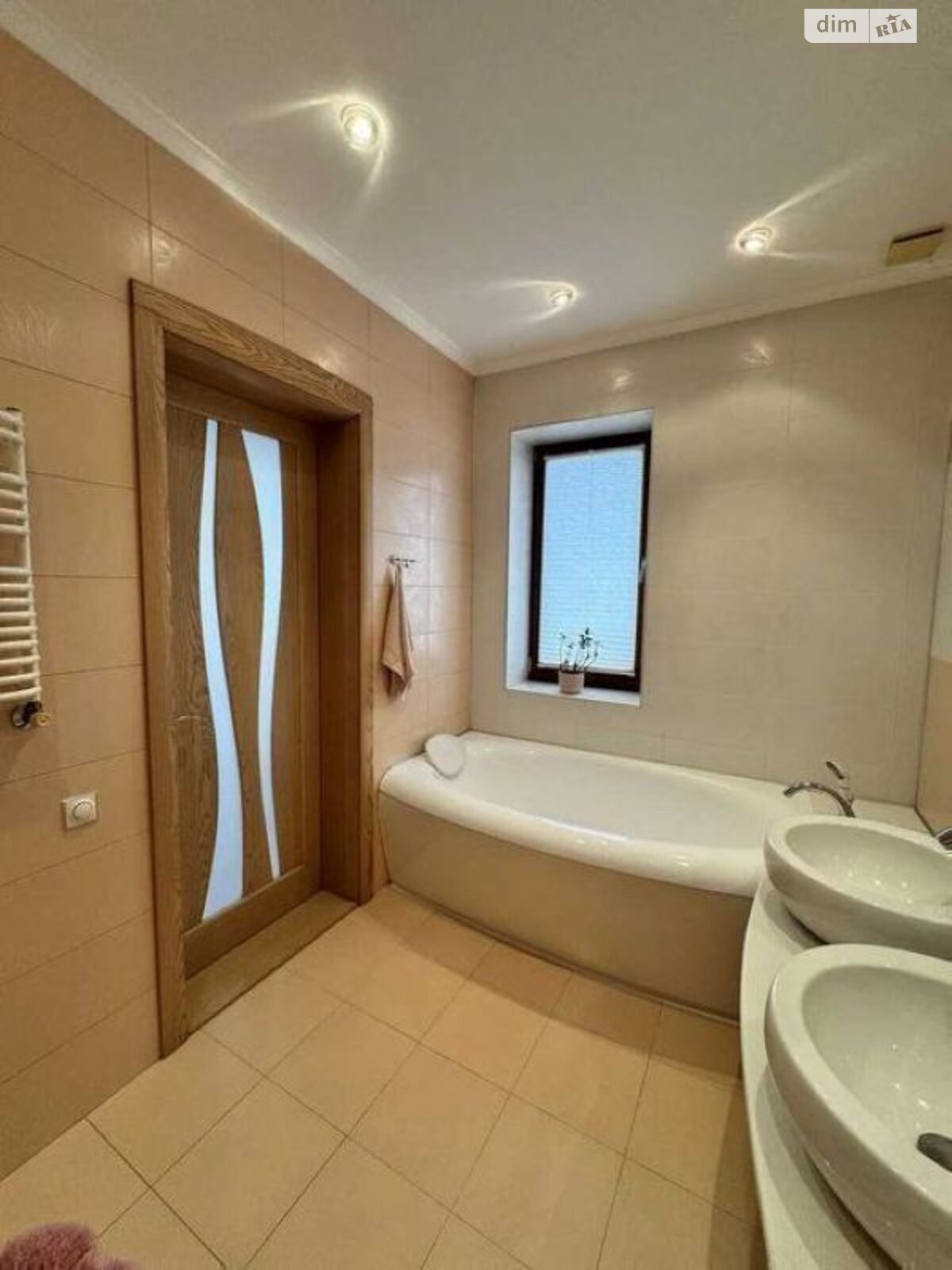 двухэтажный дом с верандой, 265 кв. м, газобетон. Сдается помесячно в Песчанке фото 1 двухэтажный дом с верандой, 265 кв. м, газобетон. Сдается помесячно в Песчанке фото 1