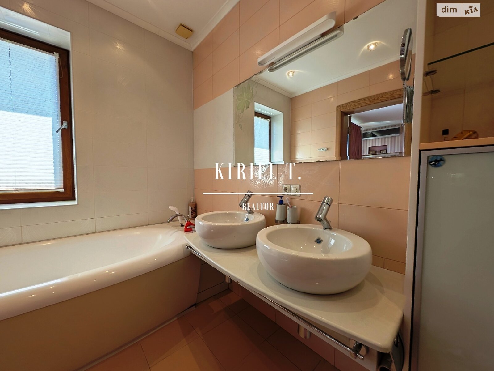 двухэтажный дом с верандой, 265 кв. м, газобетон. Сдается помесячно в Песчанке фото 1 двухэтажный дом с верандой, 265 кв. м, газобетон. Сдается помесячно в Песчанке фото 1