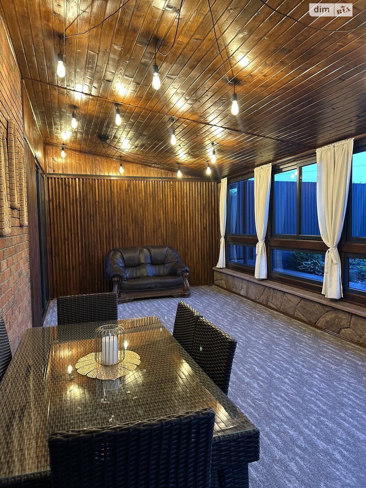 двоповерховий будинок з верандою, 180 кв. м, цегла. Здається помісячно в Петрикові фото 1 двоповерховий будинок з верандою, 180 кв. м, цегла. Здається помісячно в Петрикові фото 1