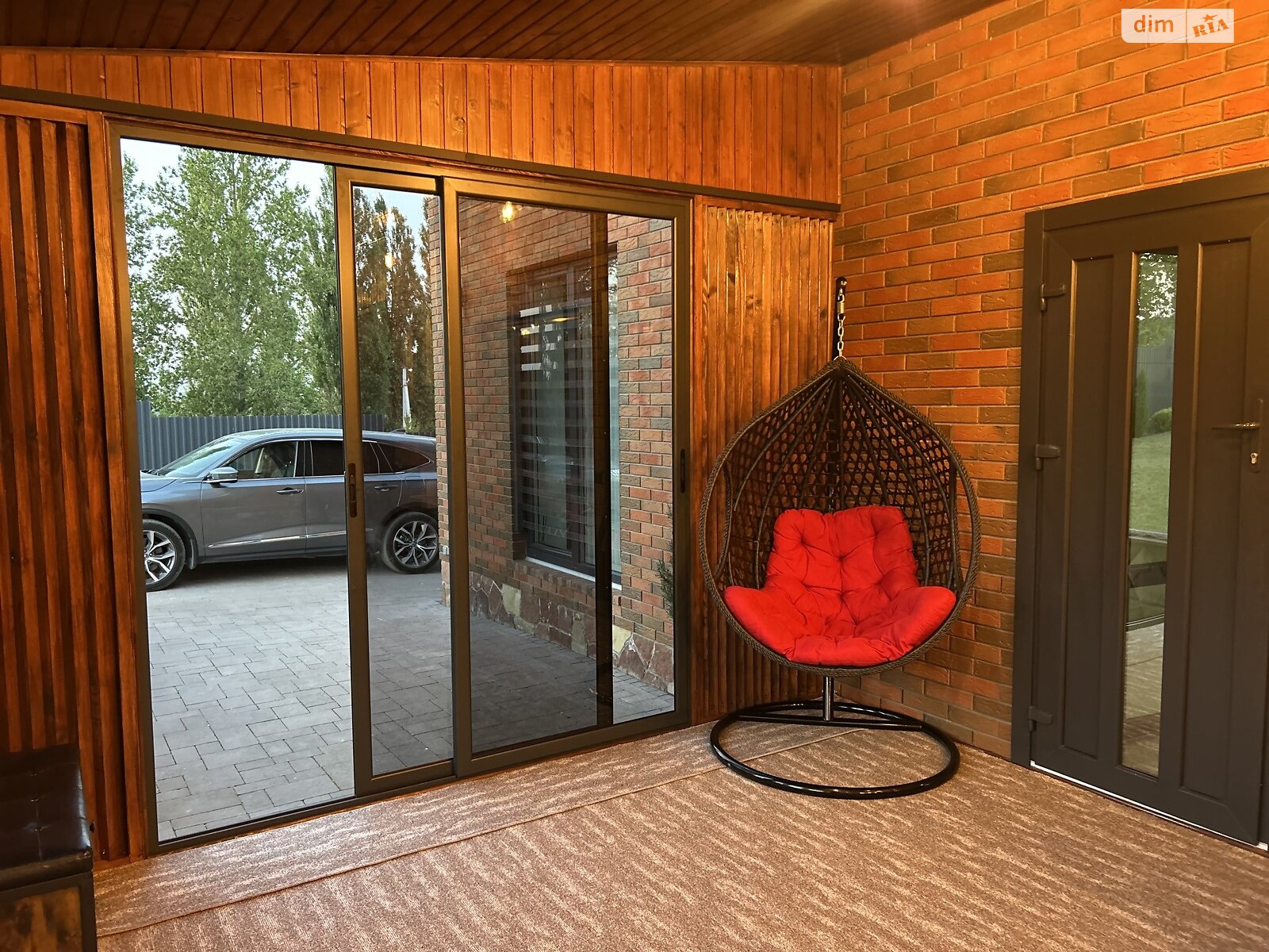 двоповерховий будинок з верандою, 180 кв. м, цегла. Здається помісячно в Петрикові фото 1 двоповерховий будинок з верандою, 180 кв. м, цегла. Здається помісячно в Петрикові фото 1