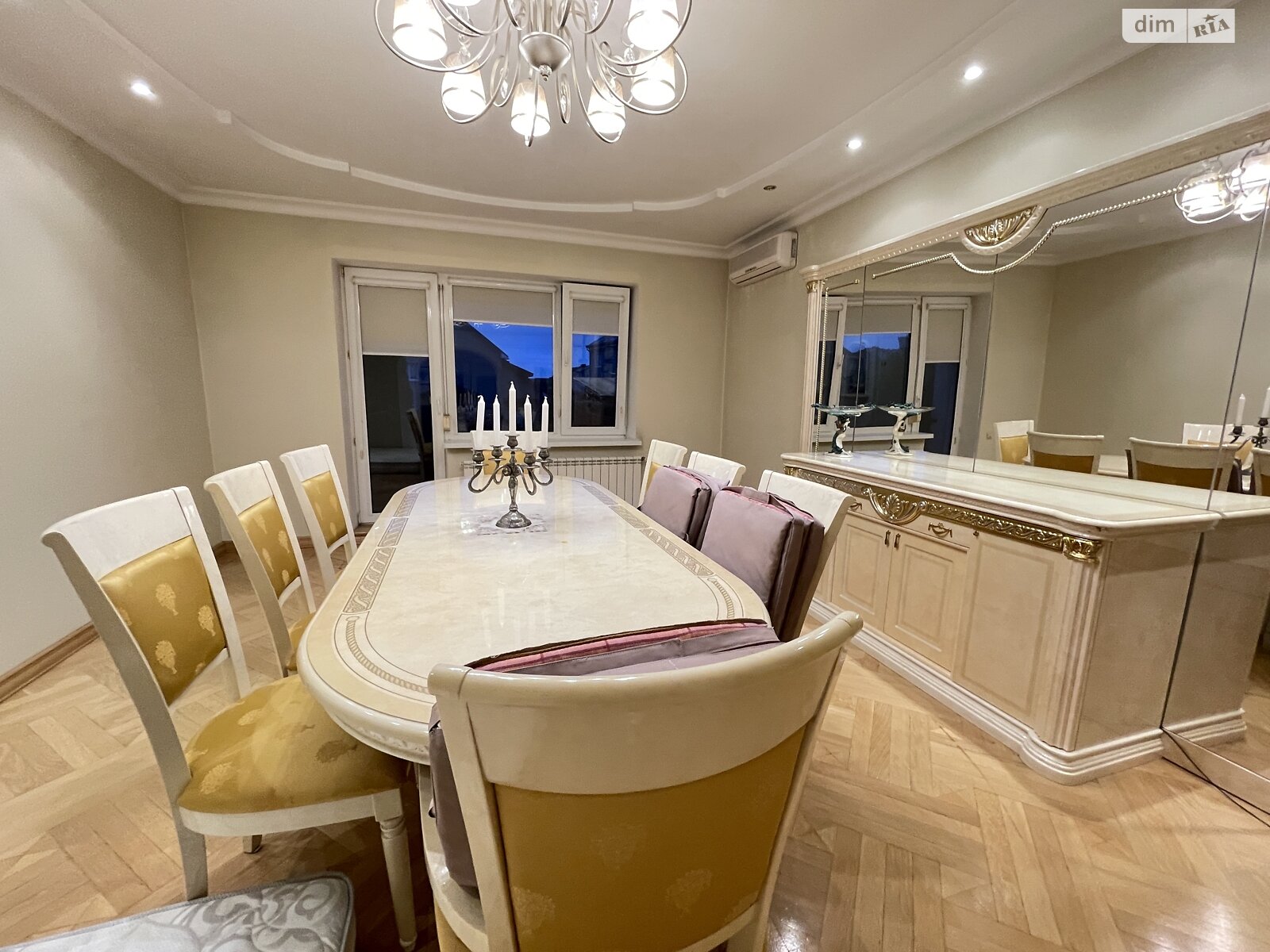 триповерховий будинок, 190 кв. м, цегла. Здається помісячно в Петрикові фото 1 триповерховий будинок, 190 кв. м, цегла. Здається помісячно в Петрикові фото 1