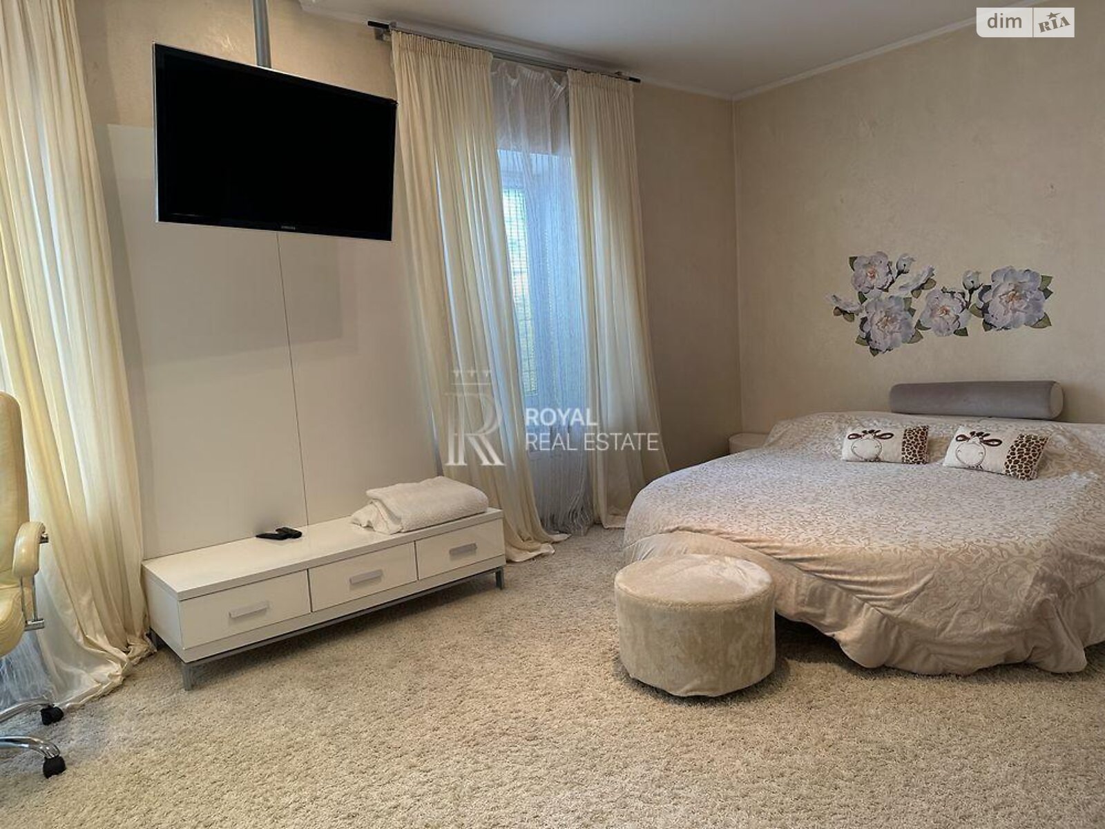 двухэтажный дом с гаражом, 428.8 кв. м, кирпич. Сдается помесячно в Петропавловской Борщаговке фото 1 двухэтажный дом с гаражом, 428.8 кв. м, кирпич. Сдается помесячно в Петропавловской Борщаговке фото 1