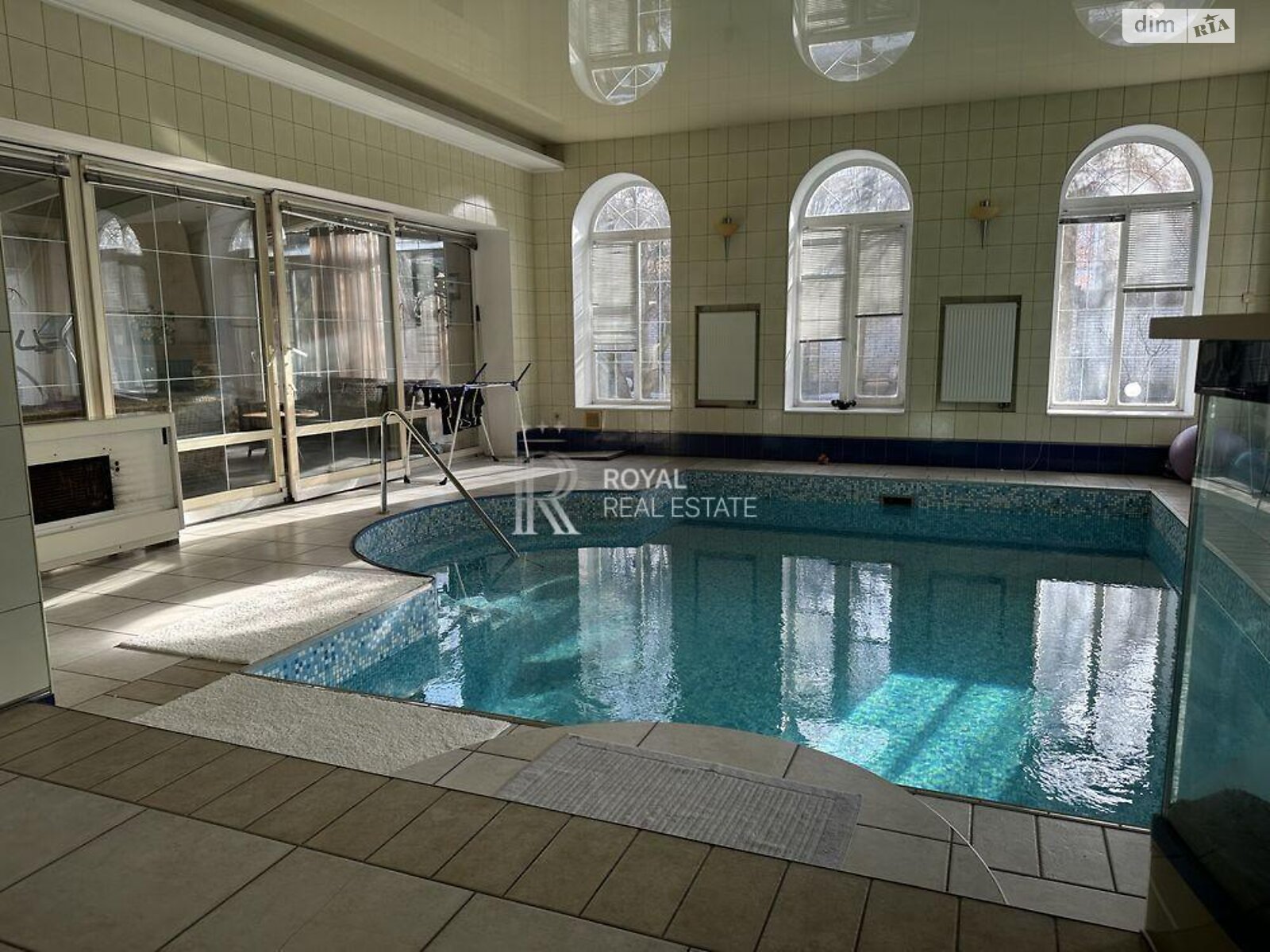 двухэтажный дом с гаражом, 428.8 кв. м, кирпич. Сдается помесячно в Петропавловской Борщаговке фото 1 двухэтажный дом с гаражом, 428.8 кв. м, кирпич. Сдается помесячно в Петропавловской Борщаговке фото 1