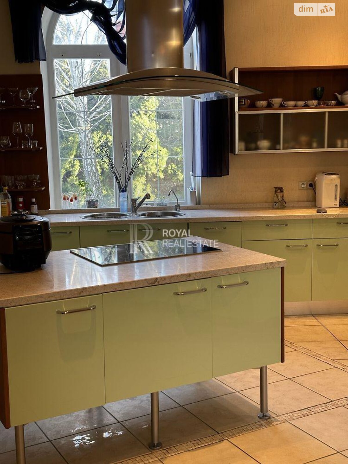 двухэтажный дом с гаражом, 428.8 кв. м, кирпич. Сдается помесячно в Петропавловской Борщаговке фото 1 двухэтажный дом с гаражом, 428.8 кв. м, кирпич. Сдается помесячно в Петропавловской Борщаговке фото 1