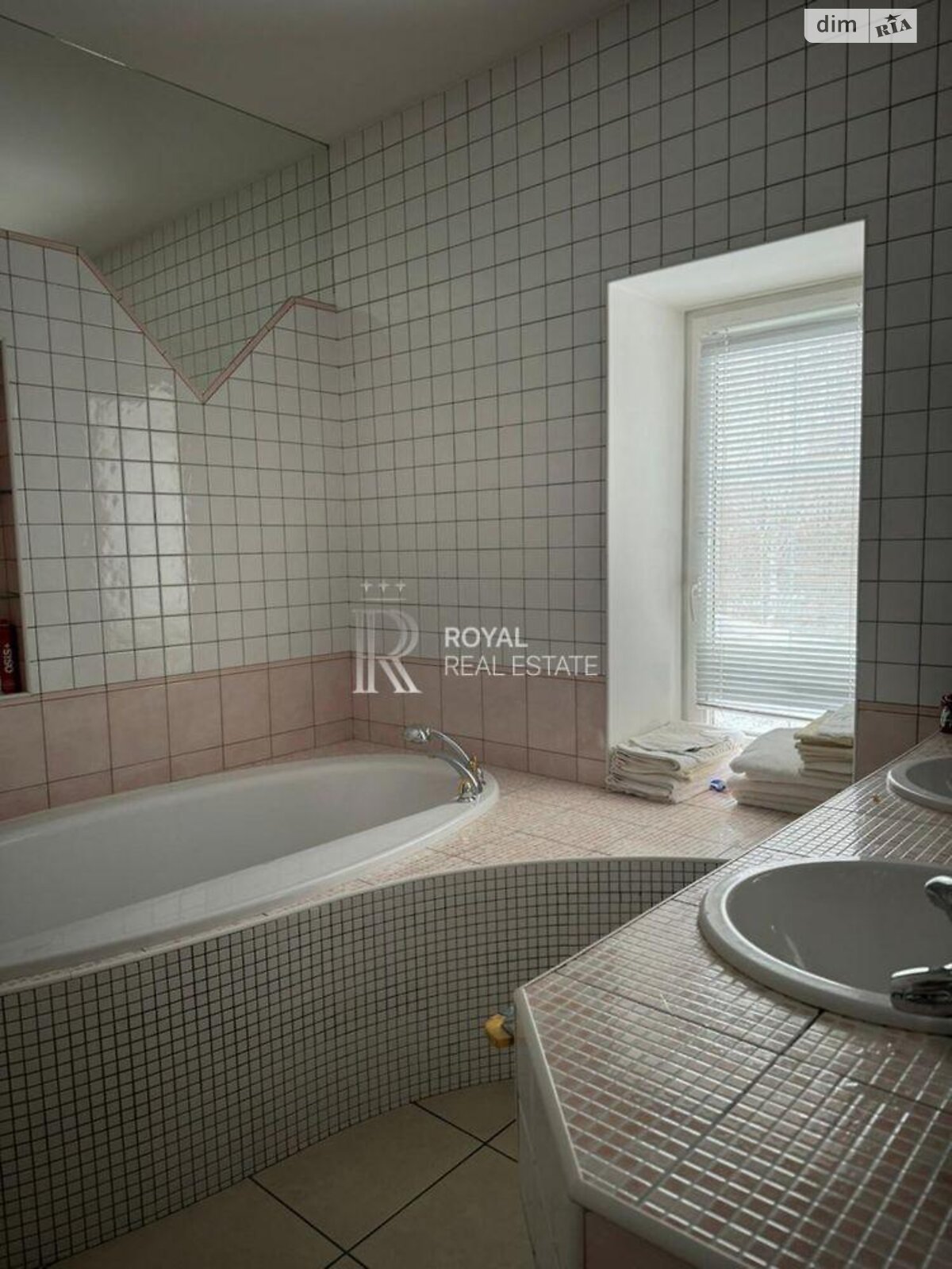 двухэтажный дом с гаражом, 428.8 кв. м, кирпич. Сдается помесячно в Петропавловской Борщаговке фото 1 двухэтажный дом с гаражом, 428.8 кв. м, кирпич. Сдается помесячно в Петропавловской Борщаговке фото 1