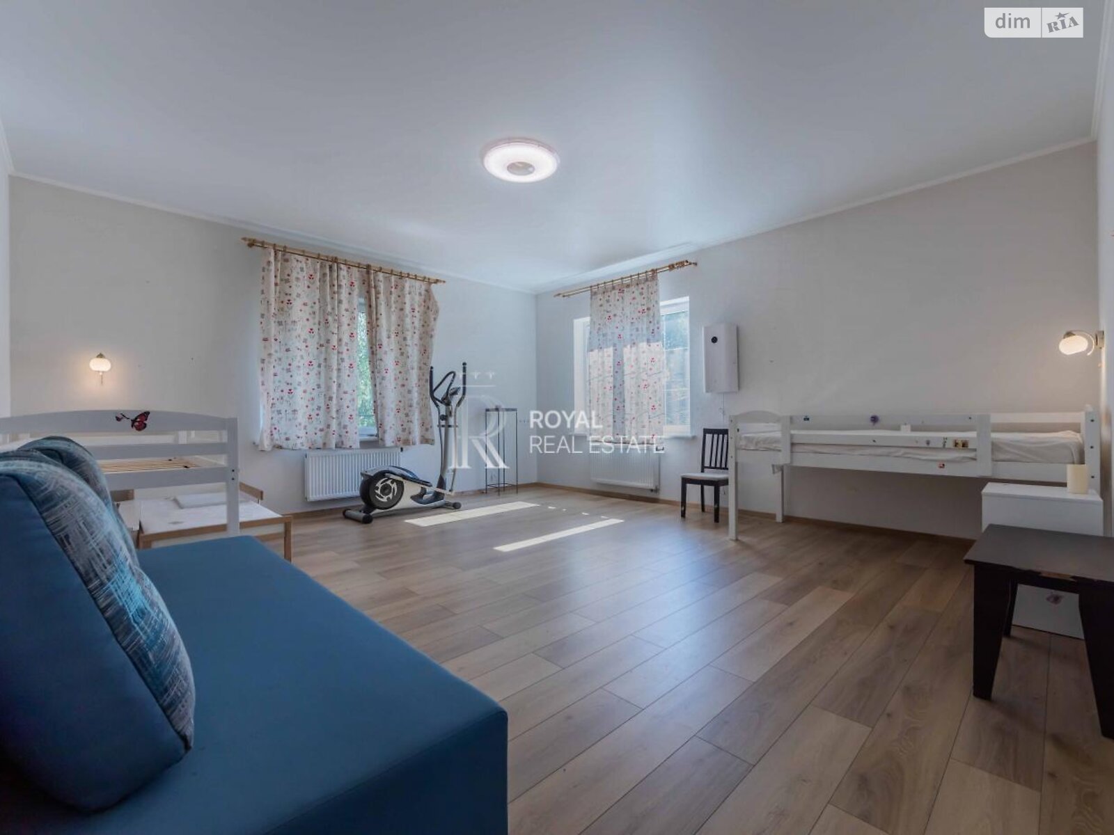 двоповерховий будинок з гаражем, 297.2 кв. м, цегла. Здається помісячно в Петропавлівській Борщагівці фото 1 двоповерховий будинок з гаражем, 297.2 кв. м, цегла. Здається помісячно в Петропавлівській Борщагівці фото 1