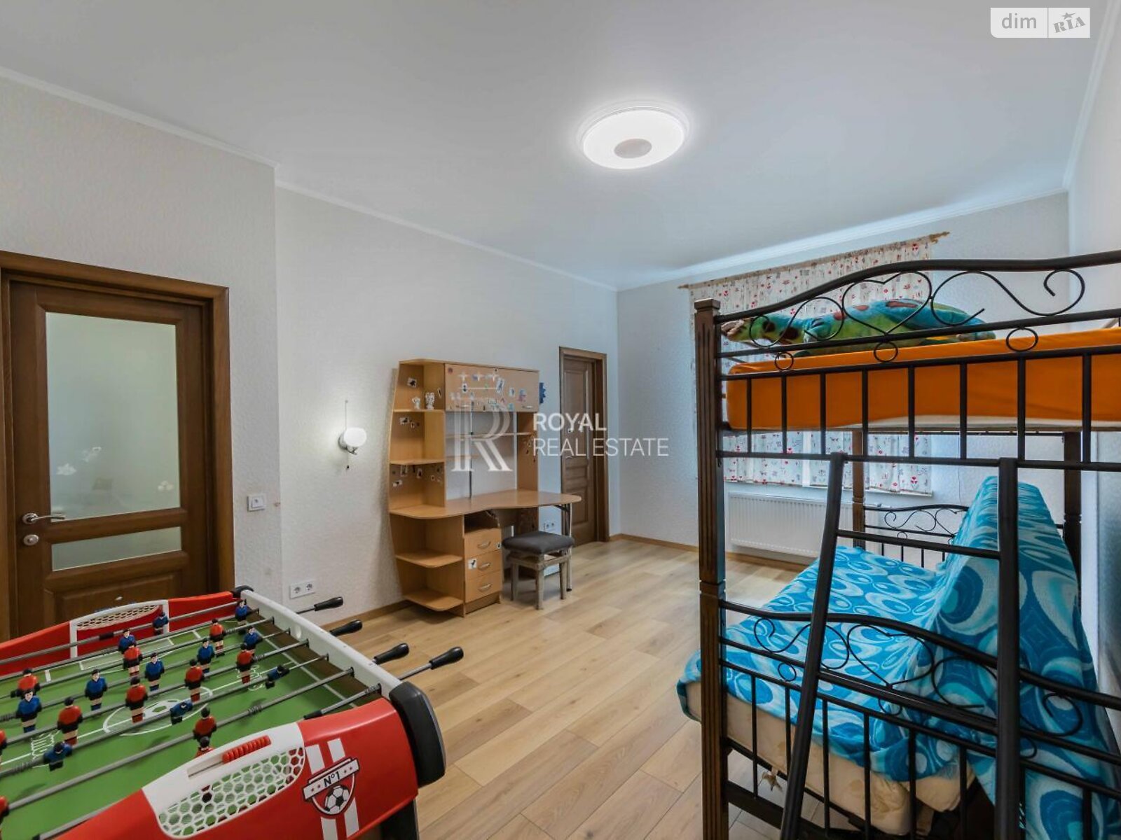 двоповерховий будинок з гаражем, 297.2 кв. м, цегла. Здається помісячно в Петропавлівській Борщагівці фото 1 двоповерховий будинок з гаражем, 297.2 кв. м, цегла. Здається помісячно в Петропавлівській Борщагівці фото 1