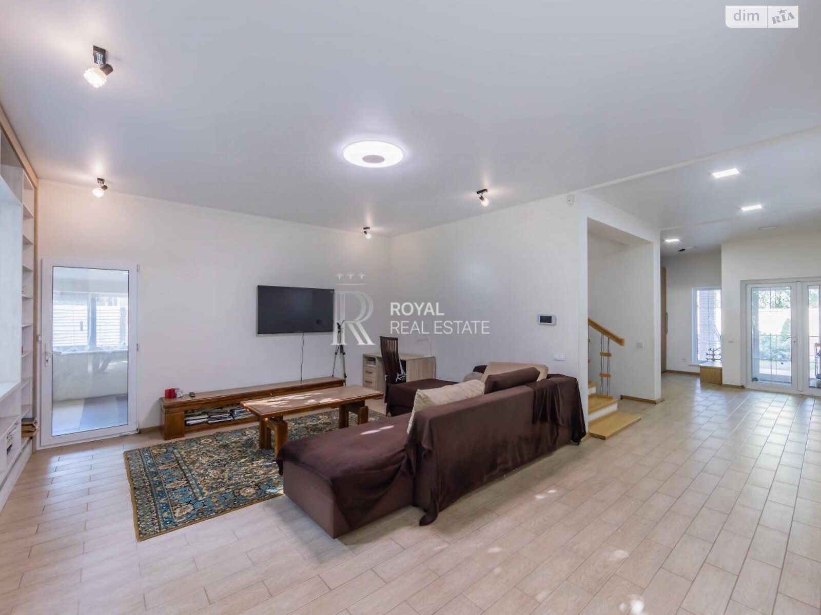 двоповерховий будинок з гаражем, 297.2 кв. м, цегла. Здається помісячно в Петропавлівській Борщагівці фото 1 двоповерховий будинок з гаражем, 297.2 кв. м, цегла. Здається помісячно в Петропавлівській Борщагівці фото 1