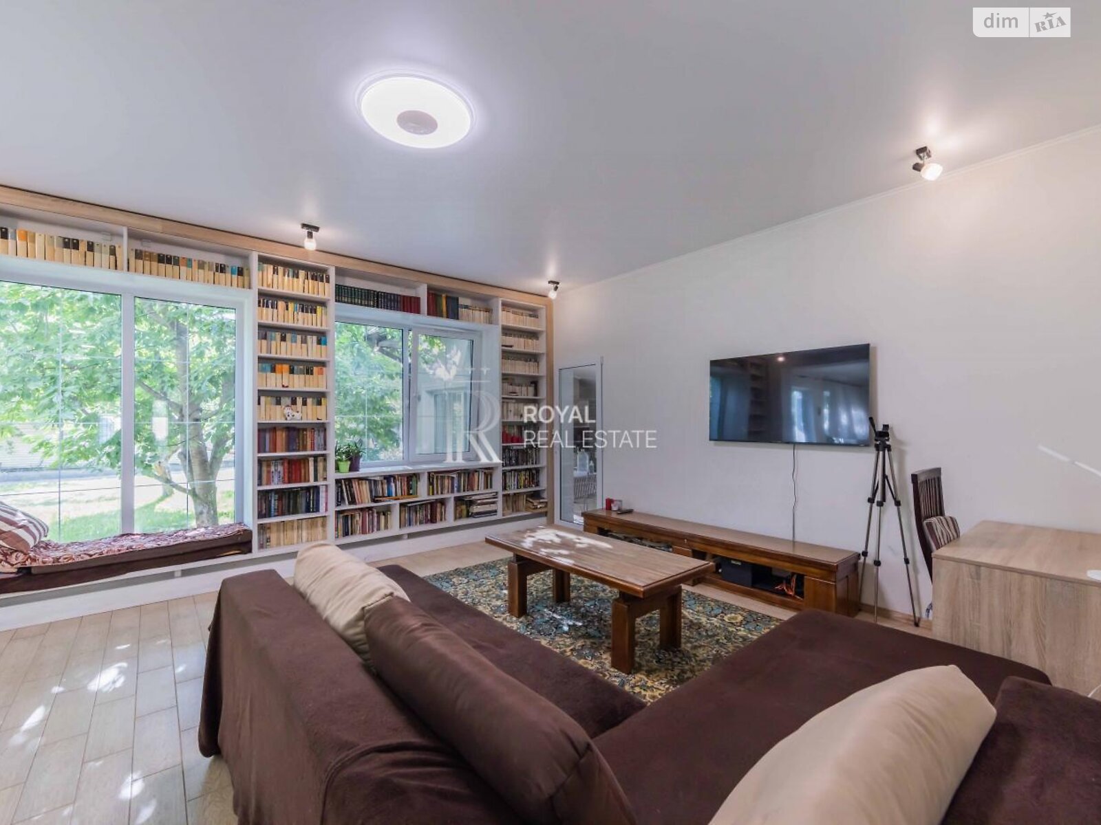 двоповерховий будинок з гаражем, 297.2 кв. м, цегла. Здається помісячно в Петропавлівській Борщагівці фото 1 двоповерховий будинок з гаражем, 297.2 кв. м, цегла. Здається помісячно в Петропавлівській Борщагівці фото 1