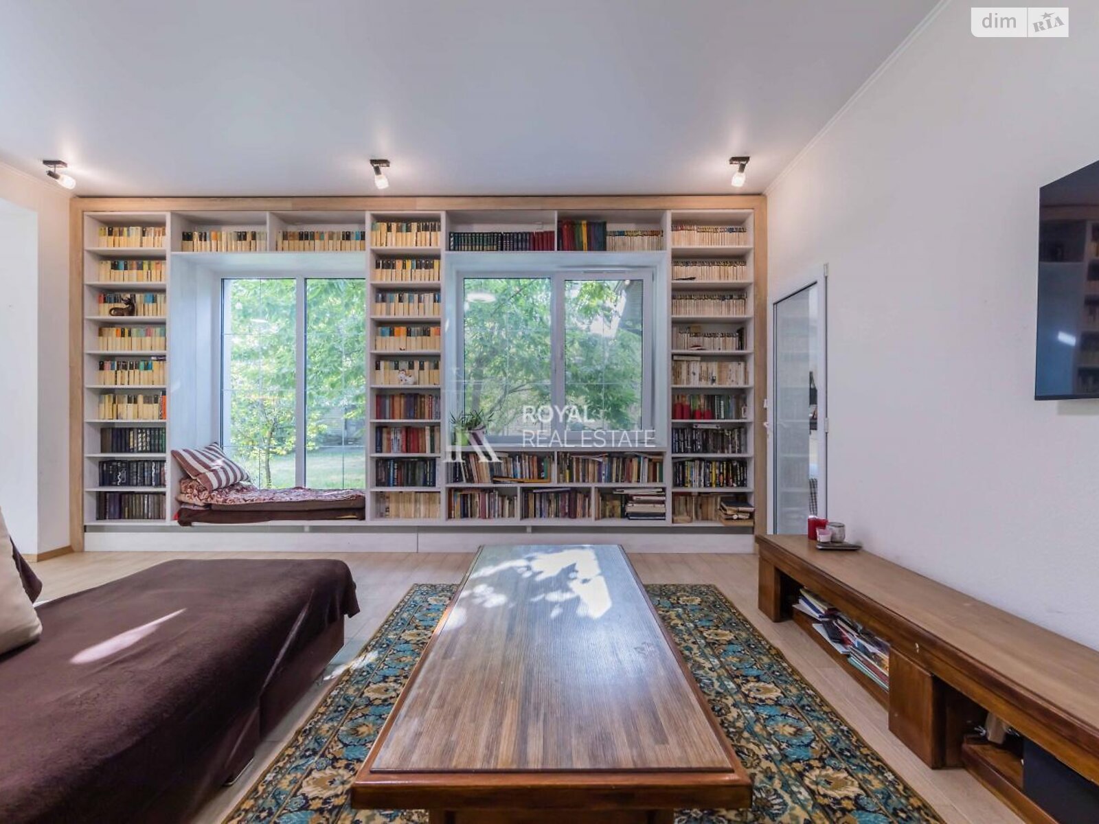 двоповерховий будинок з гаражем, 297.2 кв. м, цегла. Здається помісячно в Петропавлівській Борщагівці фото 1 двоповерховий будинок з гаражем, 297.2 кв. м, цегла. Здається помісячно в Петропавлівській Борщагівці фото 1