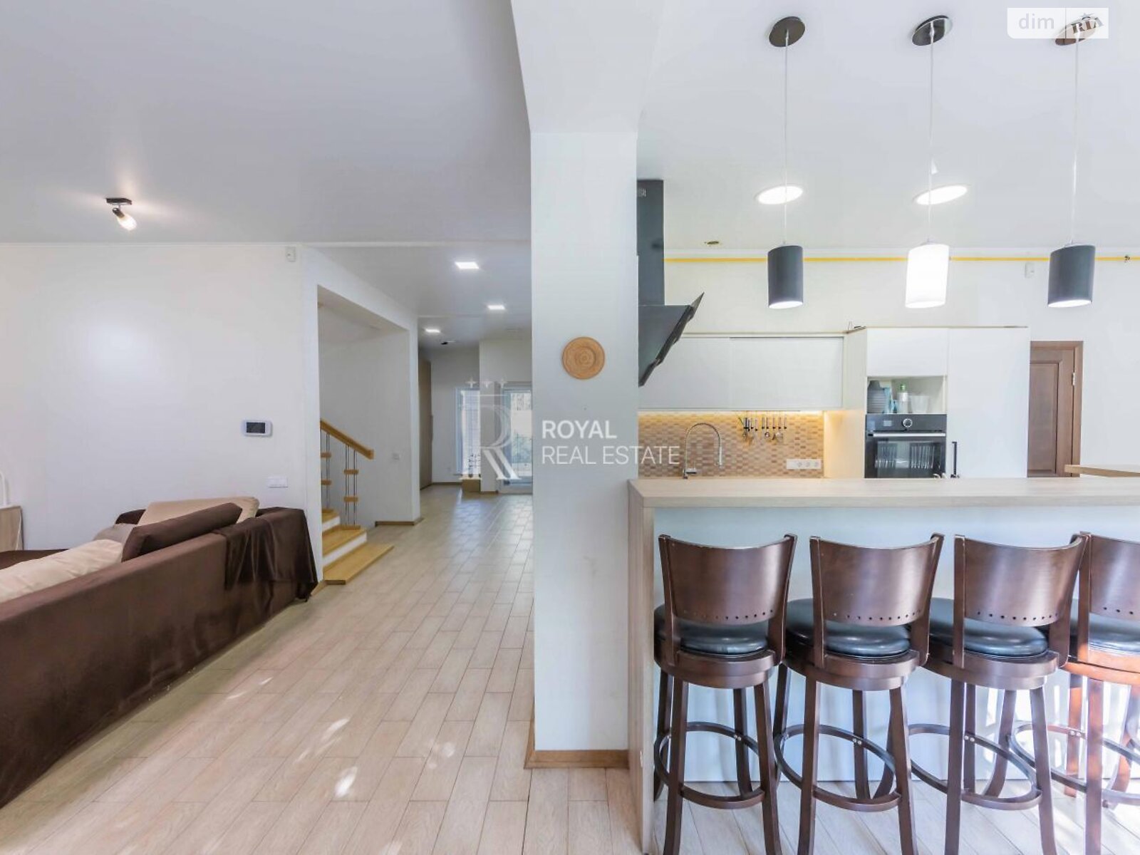 двоповерховий будинок з гаражем, 297.2 кв. м, цегла. Здається помісячно в Петропавлівській Борщагівці фото 1 двоповерховий будинок з гаражем, 297.2 кв. м, цегла. Здається помісячно в Петропавлівській Борщагівці фото 1