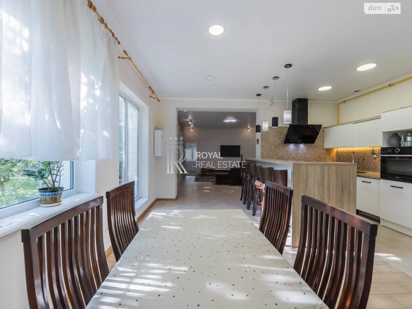 двоповерховий будинок з гаражем, 297.2 кв. м, цегла. Здається помісячно в Петропавлівській Борщагівці фото 1 двоповерховий будинок з гаражем, 297.2 кв. м, цегла. Здається помісячно в Петропавлівській Борщагівці фото 1