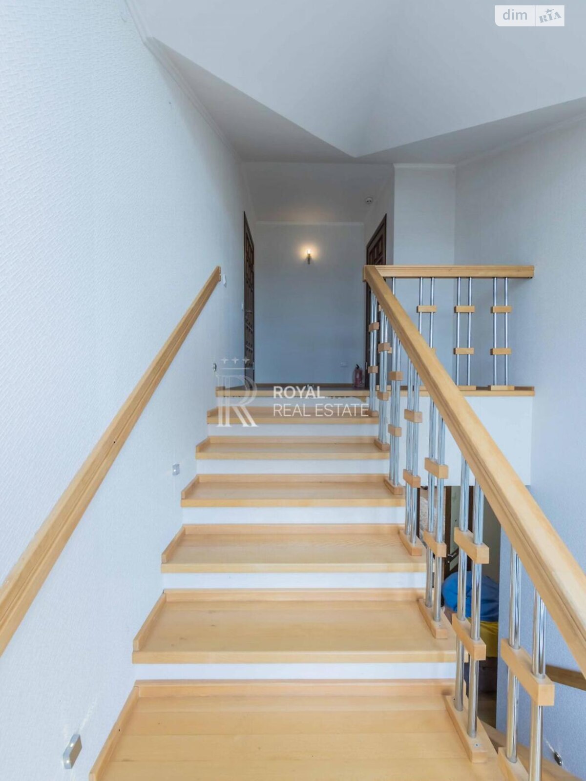 двоповерховий будинок з гаражем, 297.2 кв. м, цегла. Здається помісячно в Петропавлівській Борщагівці фото 1 двоповерховий будинок з гаражем, 297.2 кв. м, цегла. Здається помісячно в Петропавлівській Борщагівці фото 1