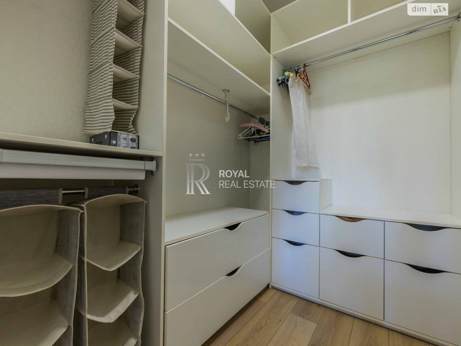 двоповерховий будинок з гаражем, 297.2 кв. м, цегла. Здається помісячно в Петропавлівській Борщагівці фото 1 двоповерховий будинок з гаражем, 297.2 кв. м, цегла. Здається помісячно в Петропавлівській Борщагівці фото 1