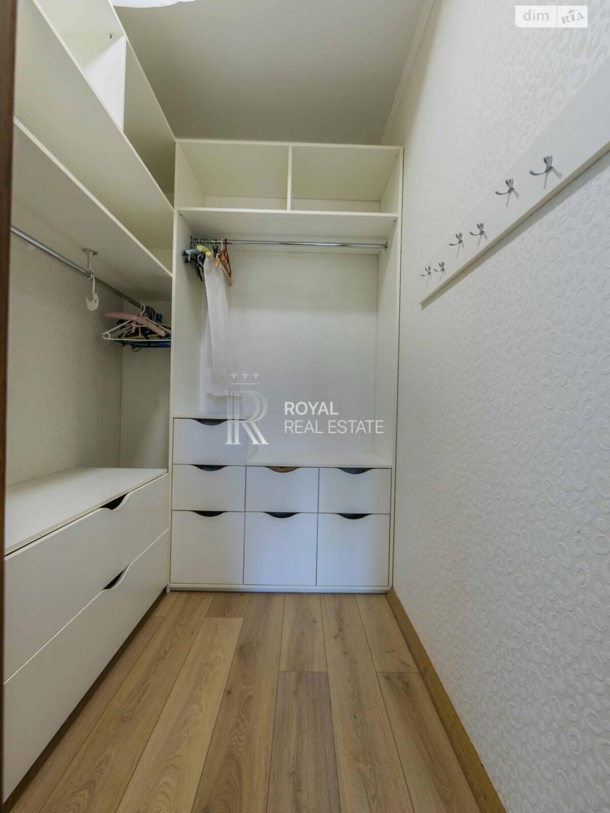 двоповерховий будинок з гаражем, 297.2 кв. м, цегла. Здається помісячно в Петропавлівській Борщагівці фото 1 двоповерховий будинок з гаражем, 297.2 кв. м, цегла. Здається помісячно в Петропавлівській Борщагівці фото 1