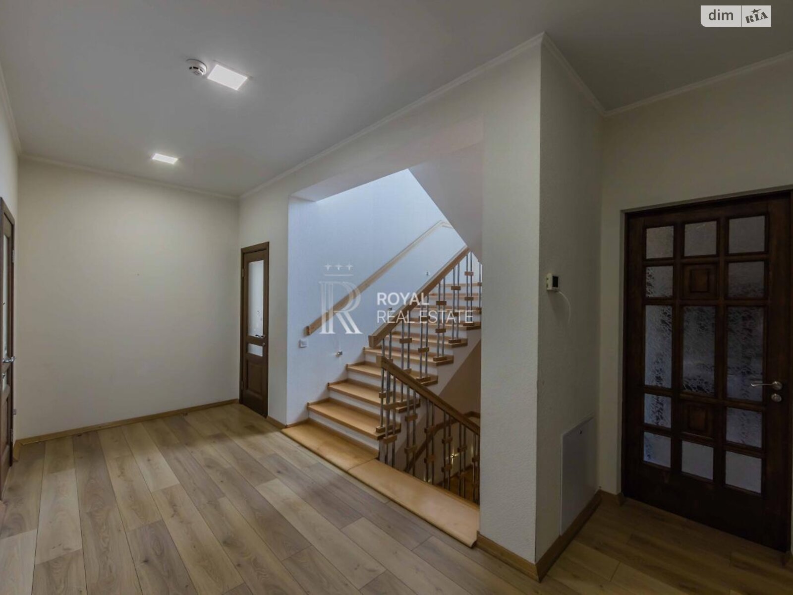 двоповерховий будинок з гаражем, 297.2 кв. м, цегла. Здається помісячно в Петропавлівській Борщагівці фото 1 двоповерховий будинок з гаражем, 297.2 кв. м, цегла. Здається помісячно в Петропавлівській Борщагівці фото 1