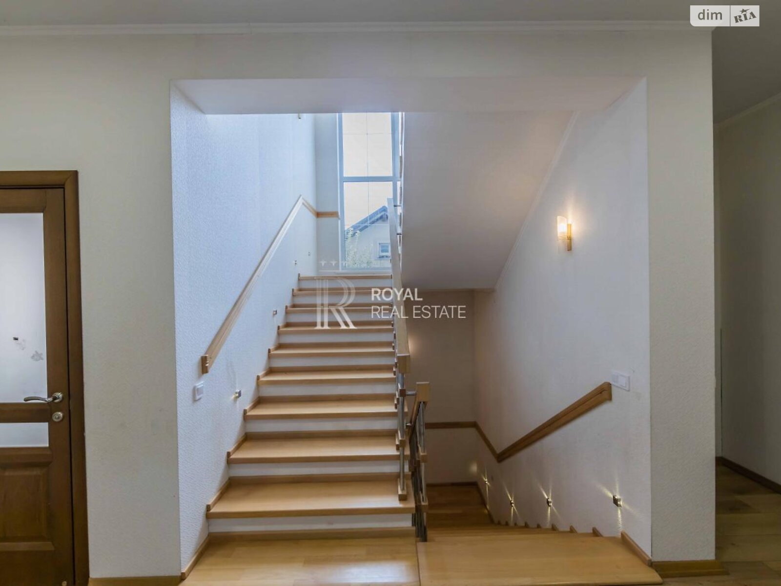 двоповерховий будинок з гаражем, 297.2 кв. м, цегла. Здається помісячно в Петропавлівській Борщагівці фото 1 двоповерховий будинок з гаражем, 297.2 кв. м, цегла. Здається помісячно в Петропавлівській Борщагівці фото 1