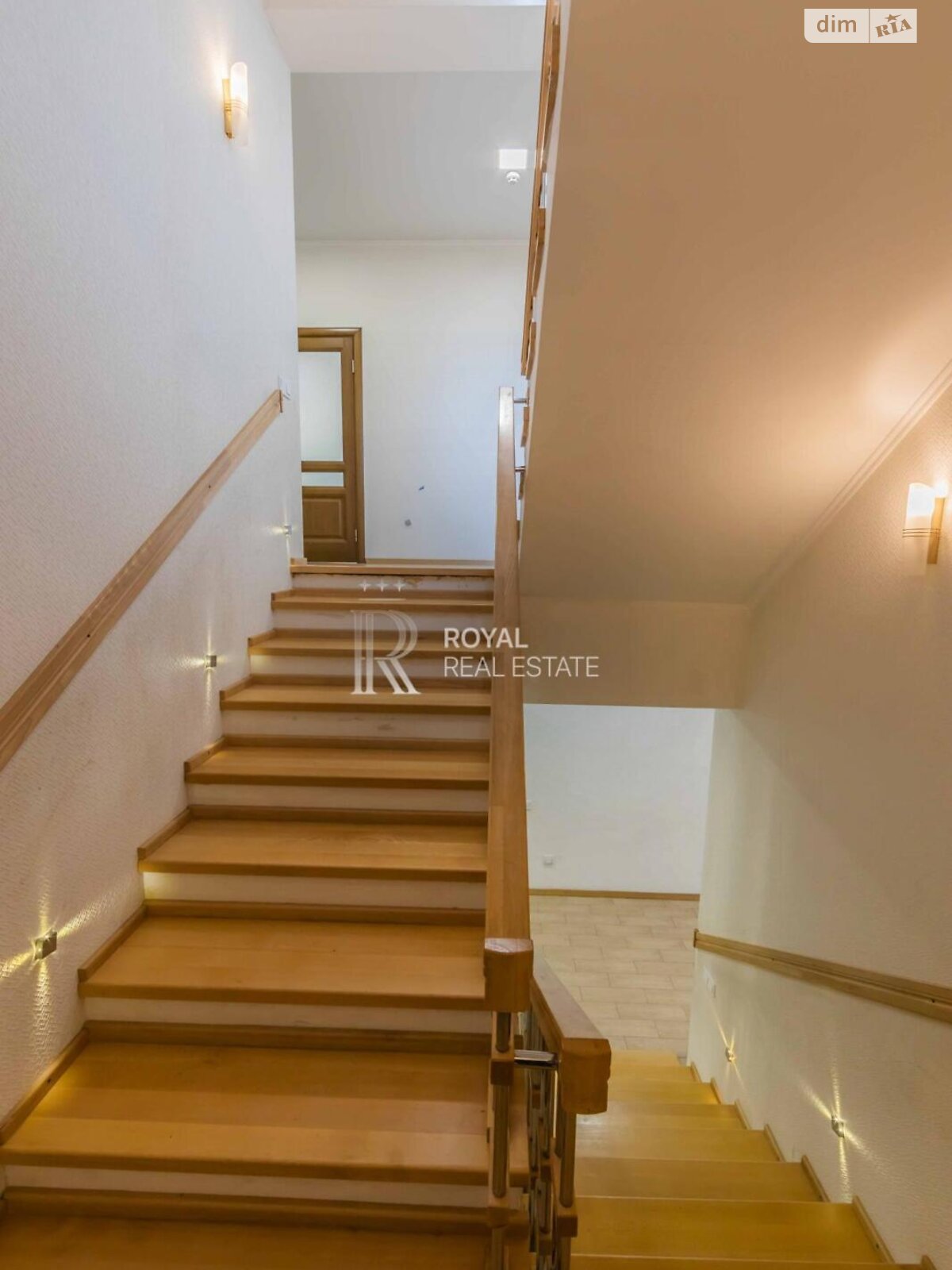 двоповерховий будинок з гаражем, 297.2 кв. м, цегла. Здається помісячно в Петропавлівській Борщагівці фото 1 двоповерховий будинок з гаражем, 297.2 кв. м, цегла. Здається помісячно в Петропавлівській Борщагівці фото 1