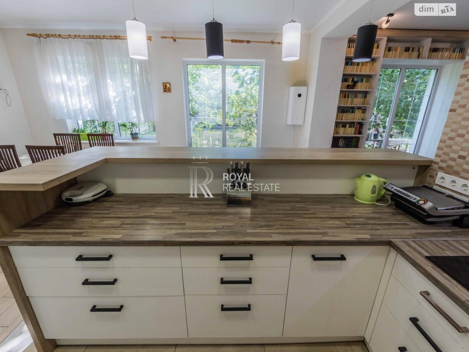 двоповерховий будинок з гаражем, 297.2 кв. м, цегла. Здається помісячно в Петропавлівській Борщагівці фото 1 двоповерховий будинок з гаражем, 297.2 кв. м, цегла. Здається помісячно в Петропавлівській Борщагівці фото 1