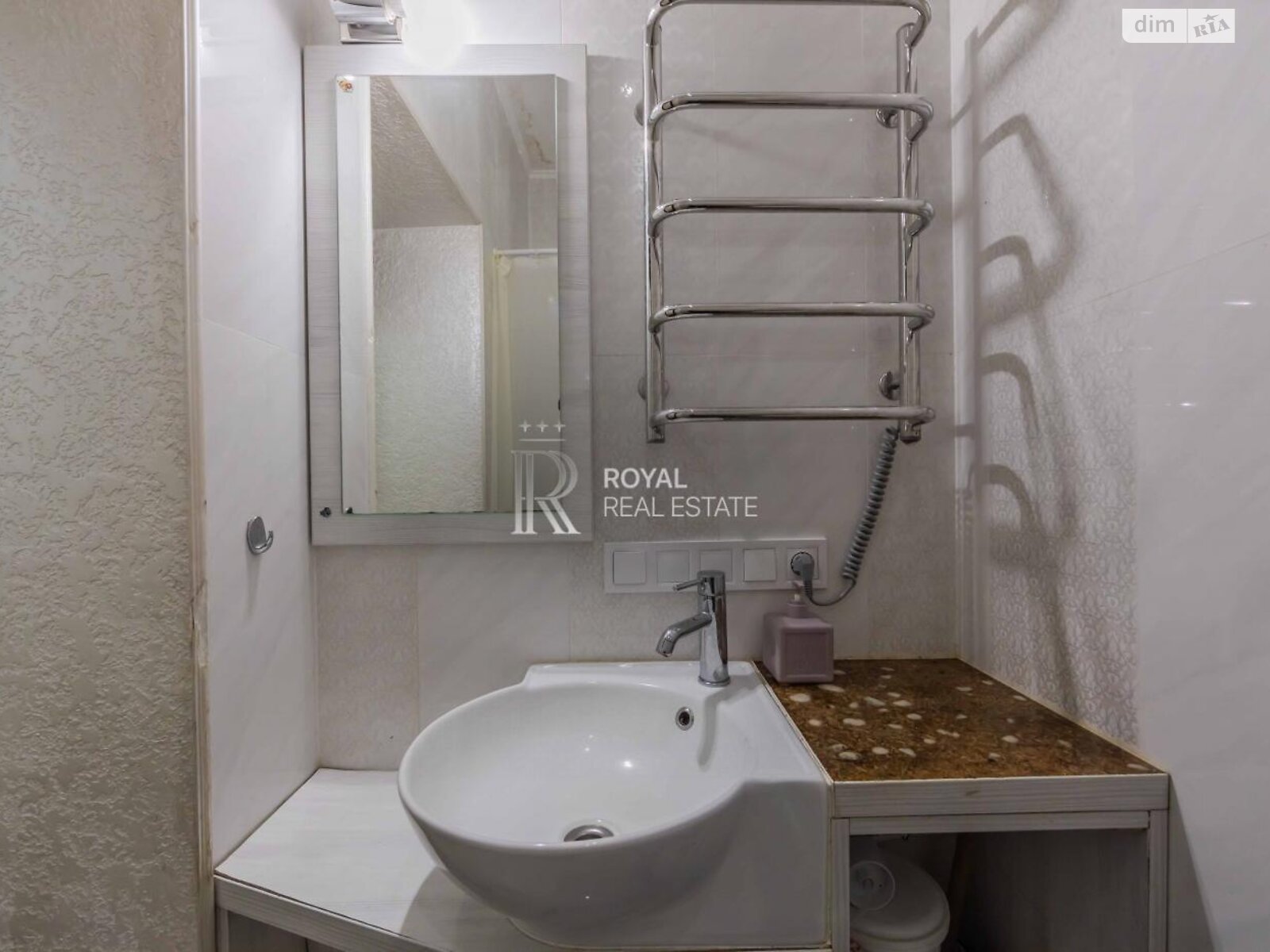 двоповерховий будинок з гаражем, 297.2 кв. м, цегла. Здається помісячно в Петропавлівській Борщагівці фото 1 двоповерховий будинок з гаражем, 297.2 кв. м, цегла. Здається помісячно в Петропавлівській Борщагівці фото 1