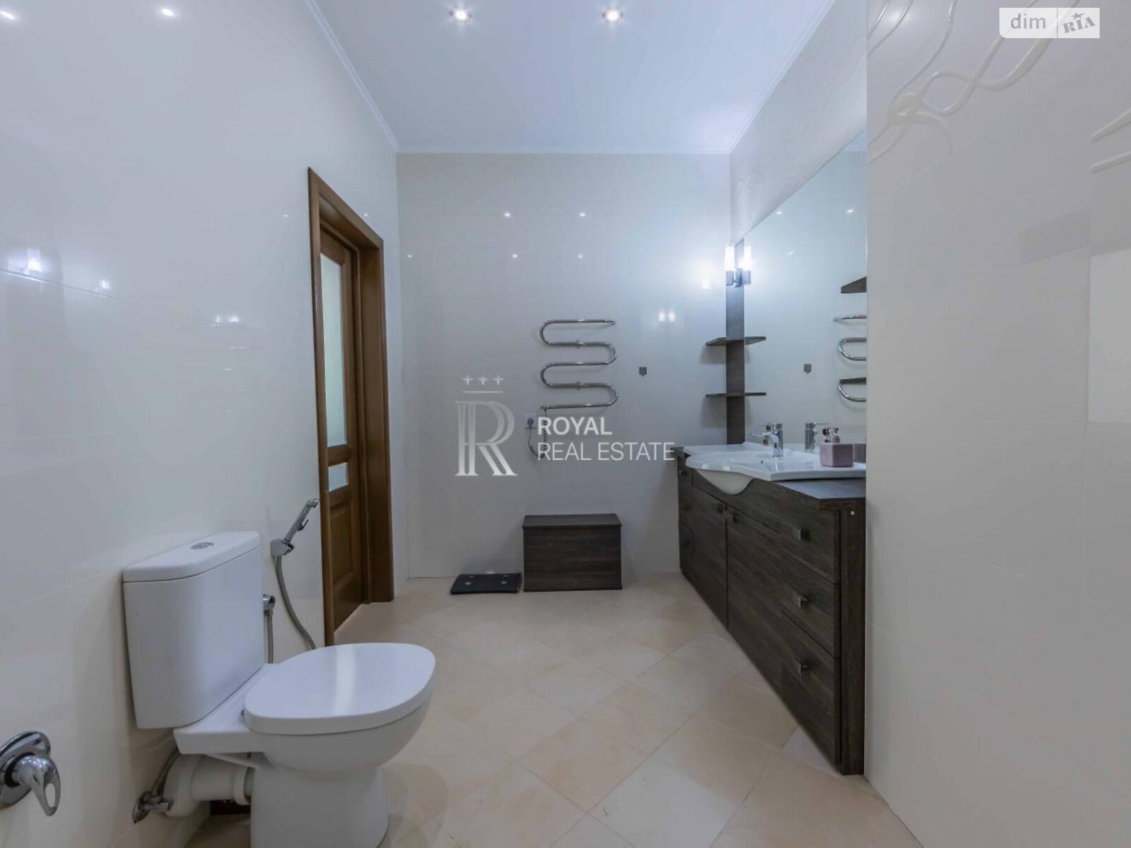 двоповерховий будинок з гаражем, 297.2 кв. м, цегла. Здається помісячно в Петропавлівській Борщагівці фото 1 двоповерховий будинок з гаражем, 297.2 кв. м, цегла. Здається помісячно в Петропавлівській Борщагівці фото 1