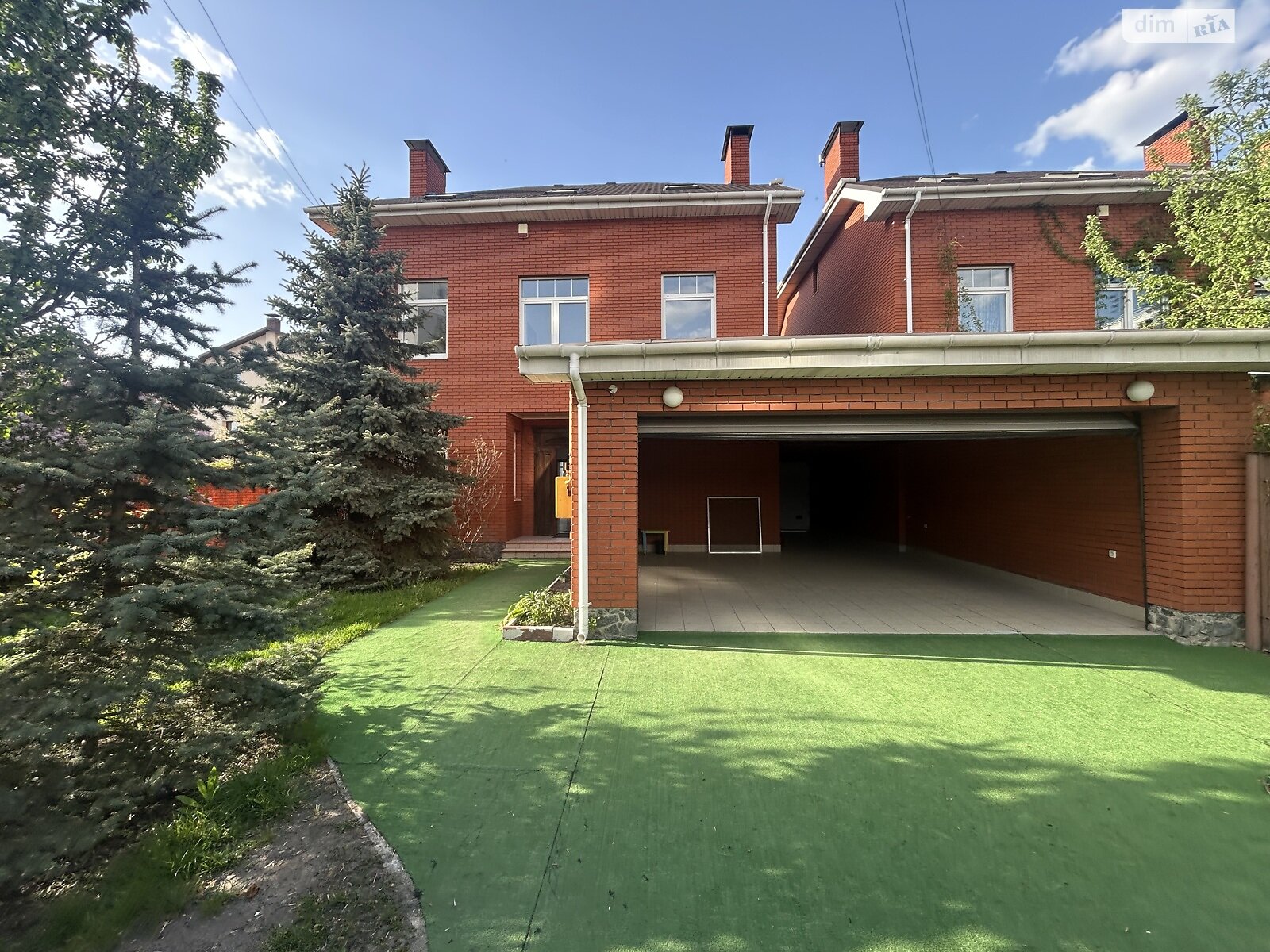 триповерховий будинок з гаражем, 300 кв. м, кирпич. Здається помісячно в Петропавлівській Борщагівці фото 1 триповерховий будинок з гаражем, 300 кв. м, кирпич. Здається помісячно в Петропавлівській Борщагівці фото 1