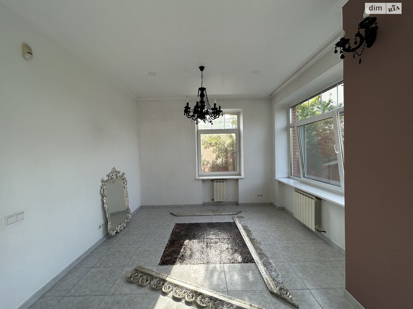 триповерховий будинок з гаражем, 300 кв. м, кирпич. Здається помісячно в Петропавлівській Борщагівці фото 1 триповерховий будинок з гаражем, 300 кв. м, кирпич. Здається помісячно в Петропавлівській Борщагівці фото 1