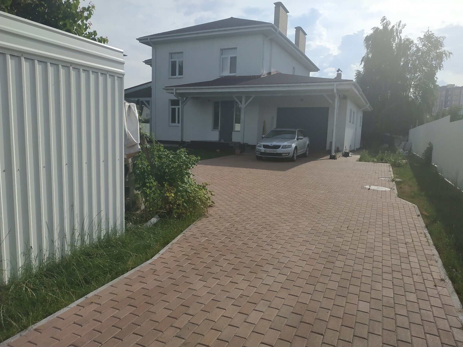 двухэтажный дом с ремонтом, 224 кв. м, кирпич. Сдается помесячно в Петропавловской Борщаговке фото 1