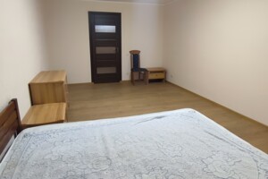 триповерховий будинок з балконом, 150 кв. м, кирпич. Здається помісячно в Петрушках фото 2