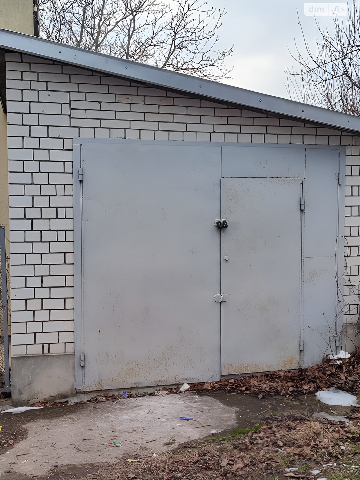 триповерховий будинок з балконом, 150 кв. м, кирпич. Здається помісячно в Петрушках фото 1 триповерховий будинок з балконом, 150 кв. м, кирпич. Здається помісячно в Петрушках фото 1