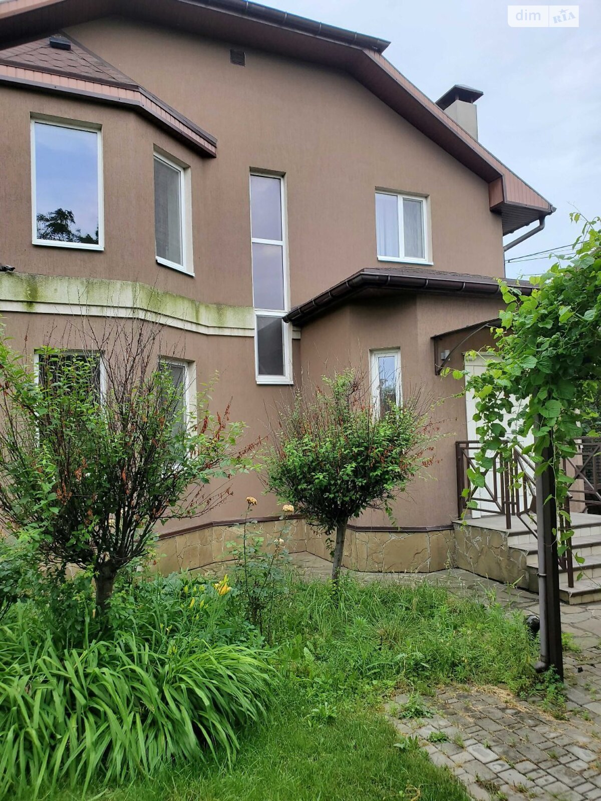 двухэтажный дом, 290 кв. м, кирпич. Сдается помесячно в Подгороднем фото 1 двухэтажный дом, 290 кв. м, кирпич. Сдается помесячно в Подгороднем фото 1