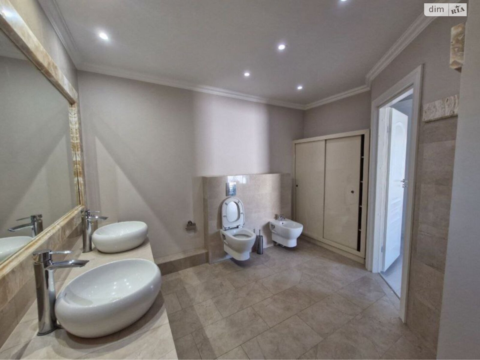 двухэтажный дом беседка, 250 кв. м, кирпич. Сдается помесячно в Подгородном фото 1 двухэтажный дом беседка, 250 кв. м, кирпич. Сдается помесячно в Подгородном фото 1