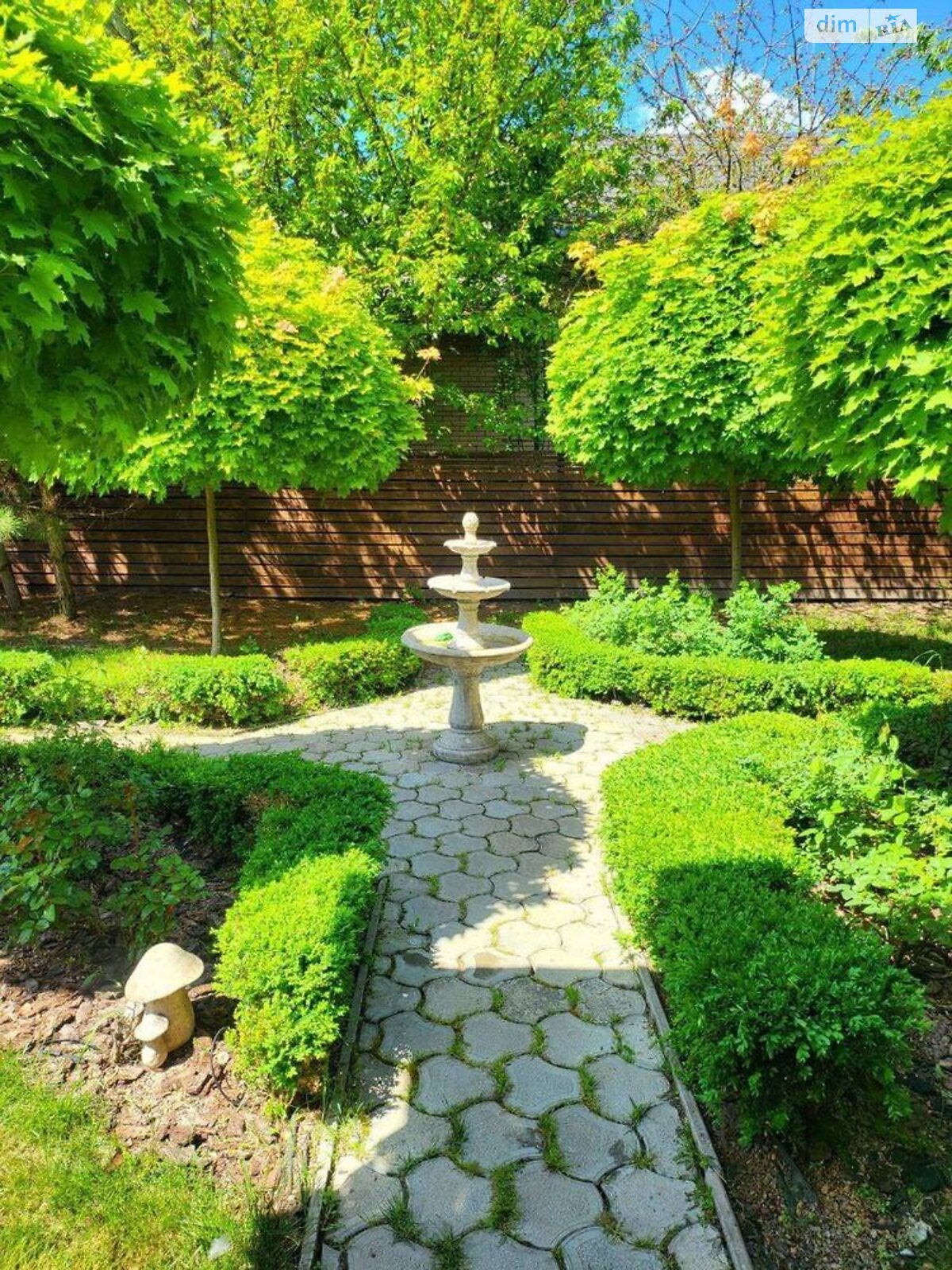 двухэтажный дом беседка, 250 кв. м, кирпич. Сдается помесячно в Подгородном фото 1 двухэтажный дом беседка, 250 кв. м, кирпич. Сдается помесячно в Подгородном фото 1