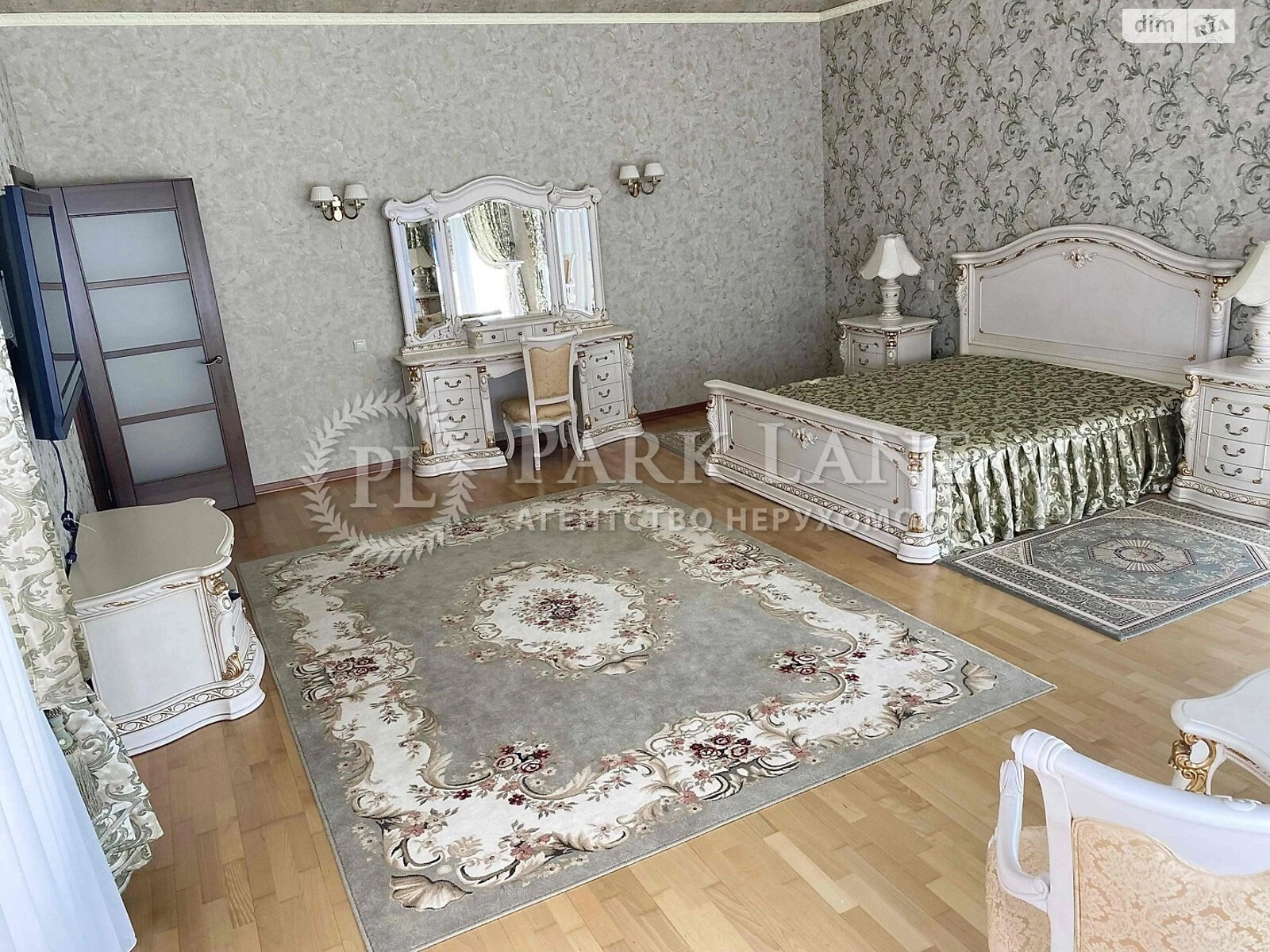 трехэтажный дом с гаражом, 600 кв. м, кирпич. Сдается помесячно в Подгорцах фото 1 трехэтажный дом с гаражом, 600 кв. м, кирпич. Сдается помесячно в Подгорцах фото 1