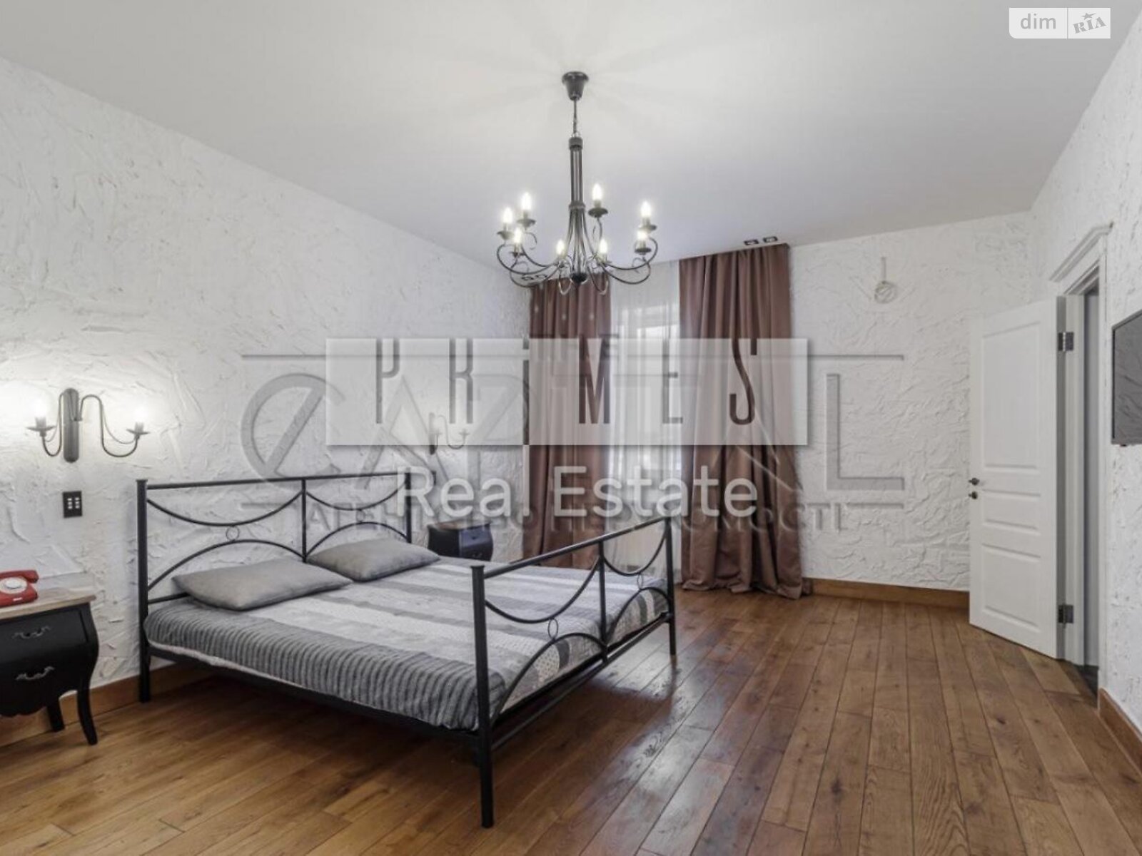 трехэтажный дом, 350 кв. м, кирпич. Сдается помесячно в Подгорцах фото 1 трехэтажный дом, 350 кв. м, кирпич. Сдается помесячно в Подгорцах фото 1