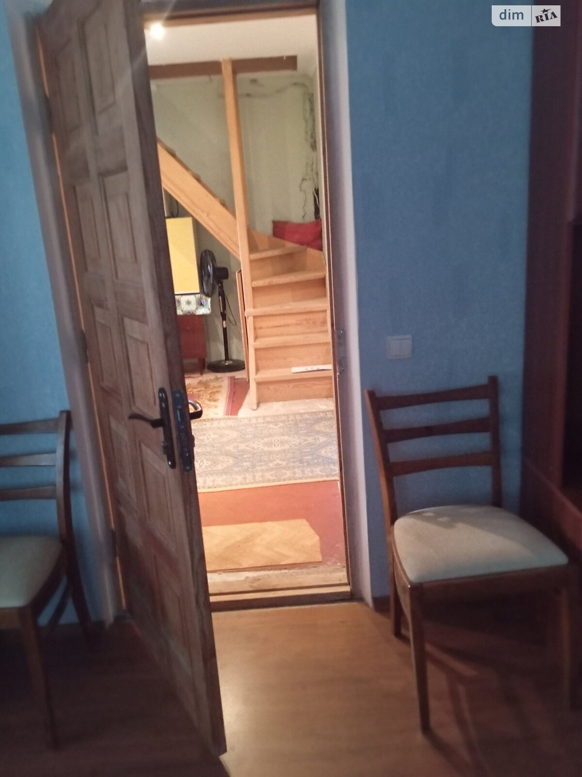 трехэтажный дом с гаражом, 66 кв. м, кирпич. Сдается помесячно в Подгорцах фото 1