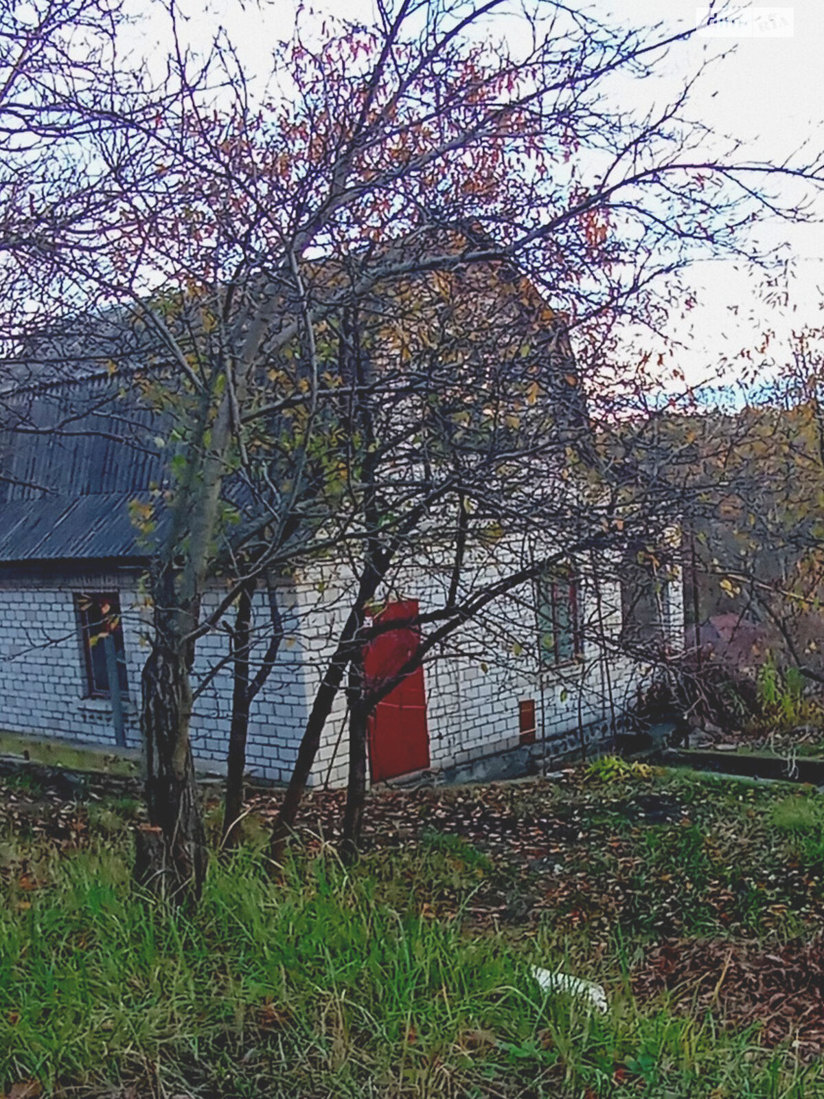 трехэтажный дом с гаражом, 66 кв. м, кирпич. Сдается помесячно в Подгорцах фото 1